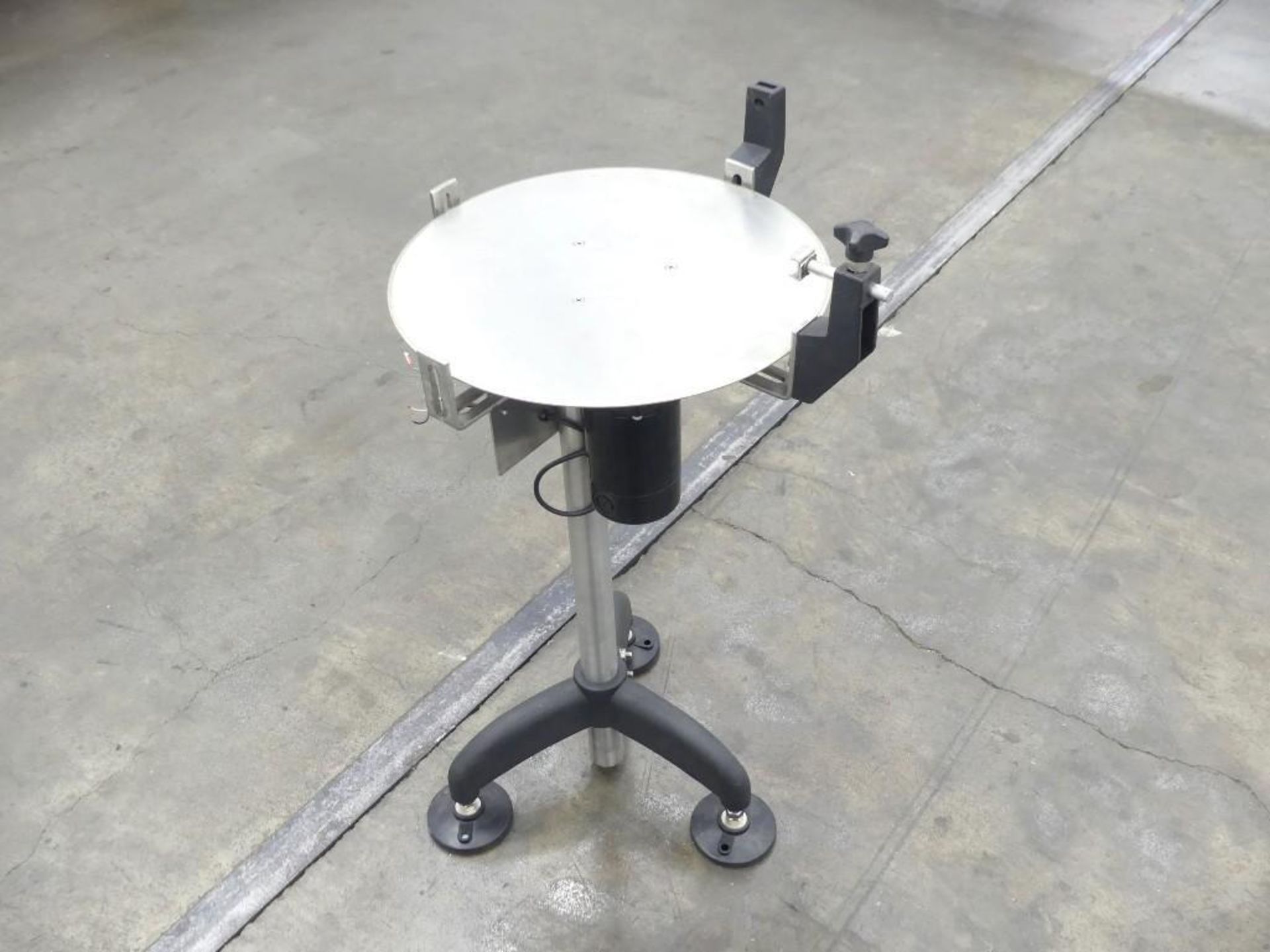 GlobalTek ROT-18 Stainless Steel 18 Inch Diameter Transfer Rotary Turn Table - Image 3 of 7