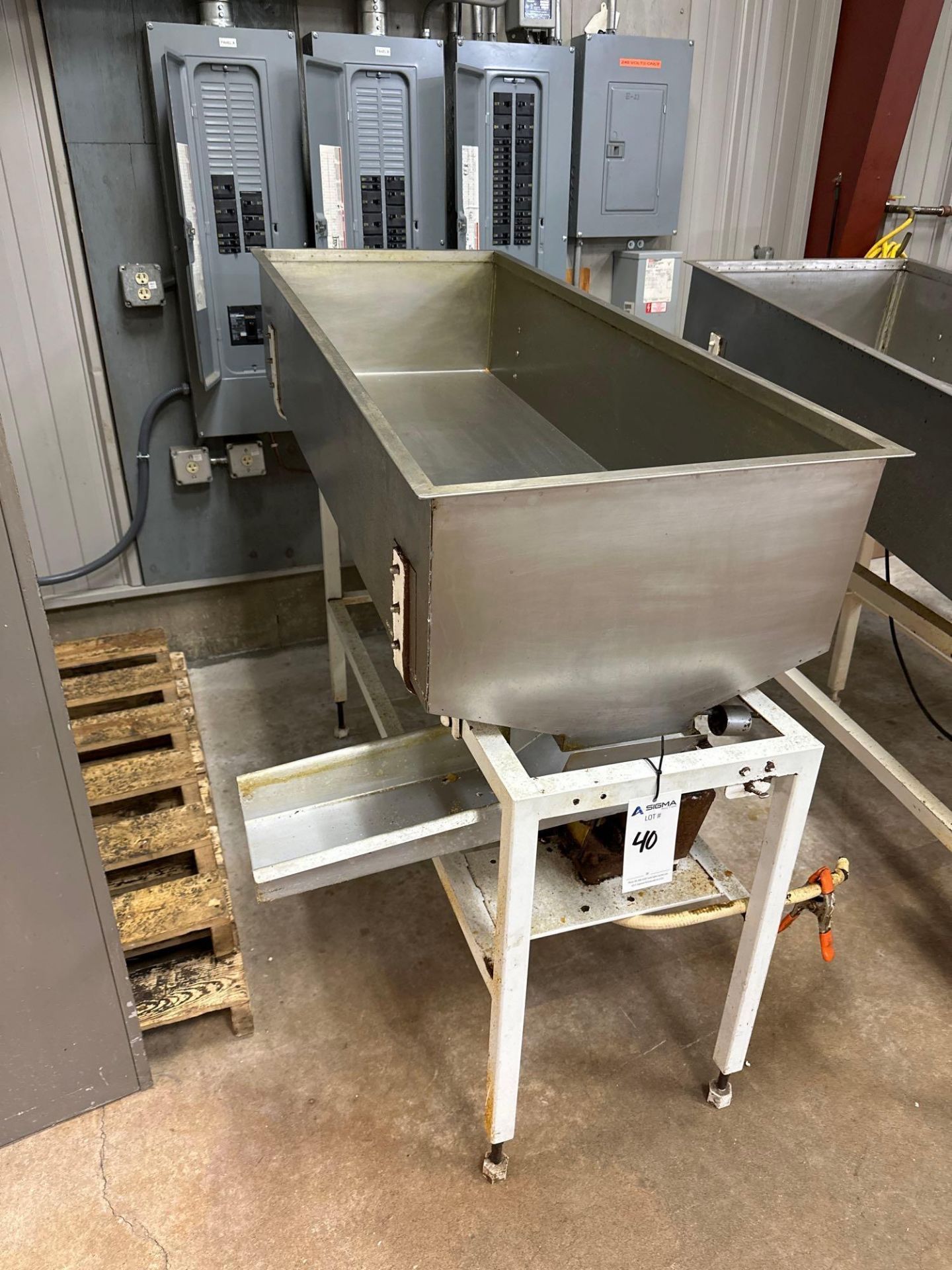 60" x 24" Stainless Steel Vibratory Conveyor