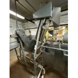 Incline Cleated Conveyor with Stainless Steel Active Bottom Hopper