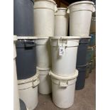 Rubbermaid 32 Gallon Containers