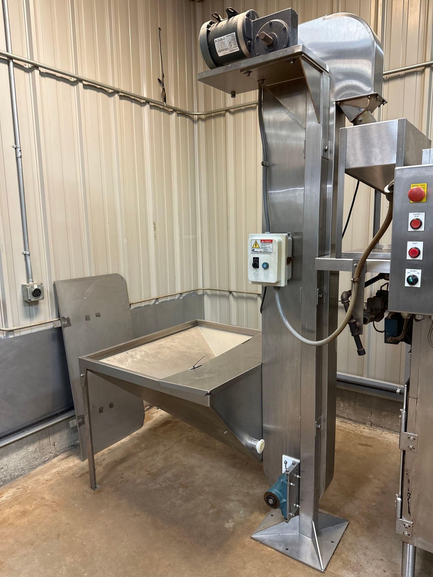 Cretors FT-200 Stainless Steel Raw Corn Elevator - Image 2 of 16