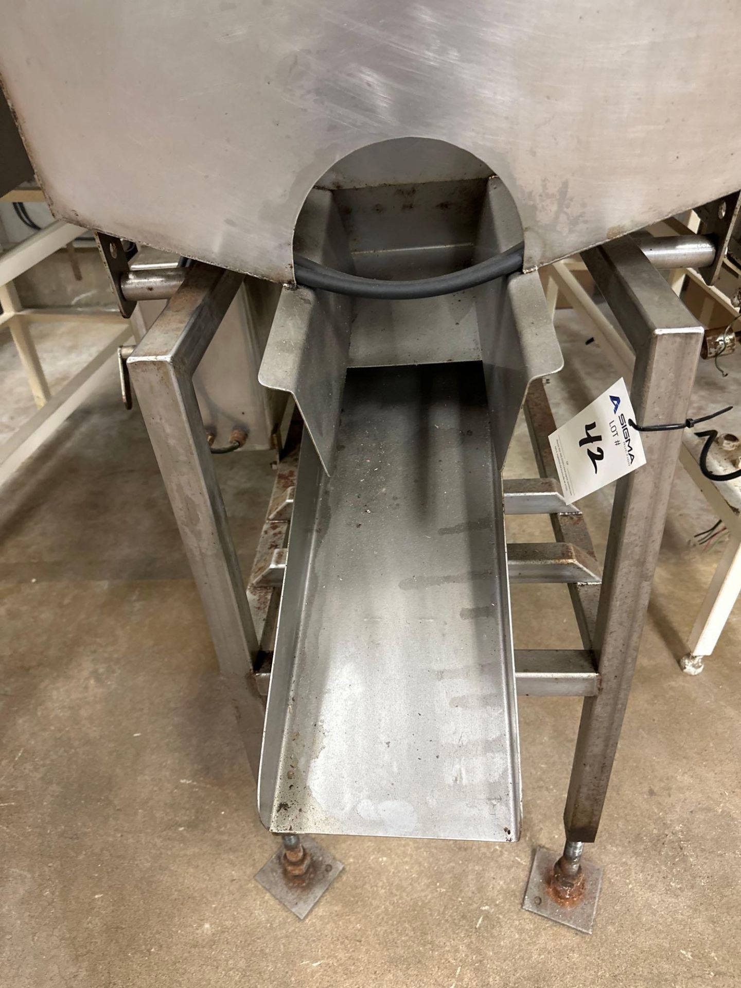 60" x 24" Stainless Steel Vibratory Conveyor - Image 8 of 15