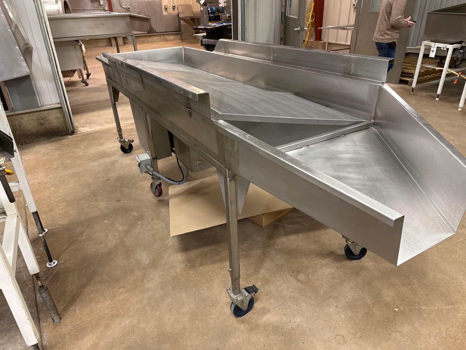 96" x 33" Stainless Steel Cooling Table - Image 3 of 6