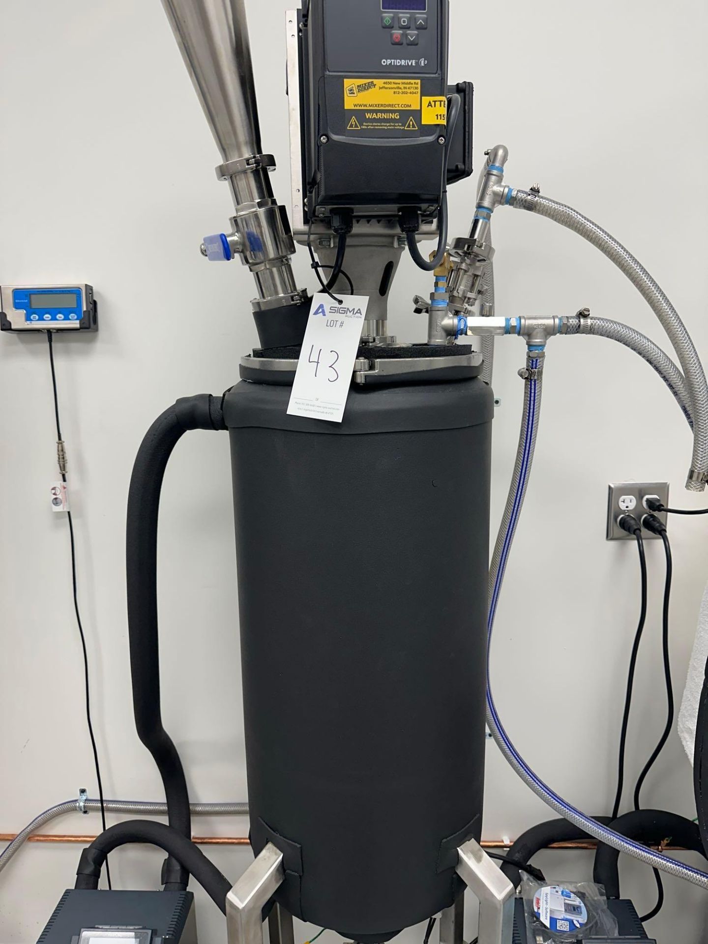 Stainless Steel Jacketed Reactor Vessel with Huber Ministat 230 - Image 2 of 9