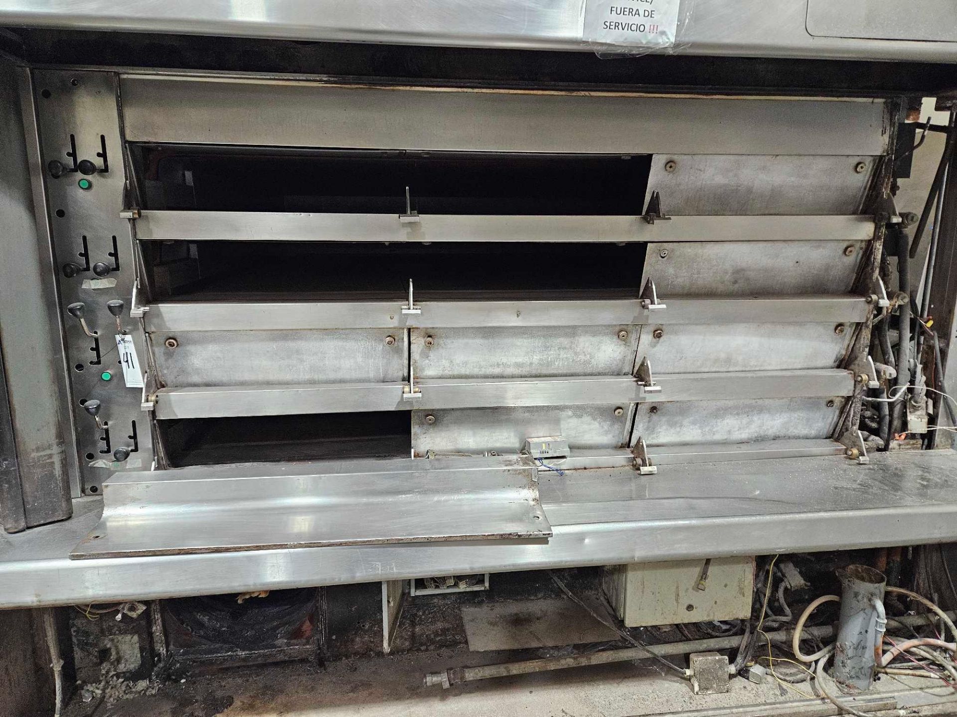 Large 12-Door Stainless Steel Oven - Image 4 of 17