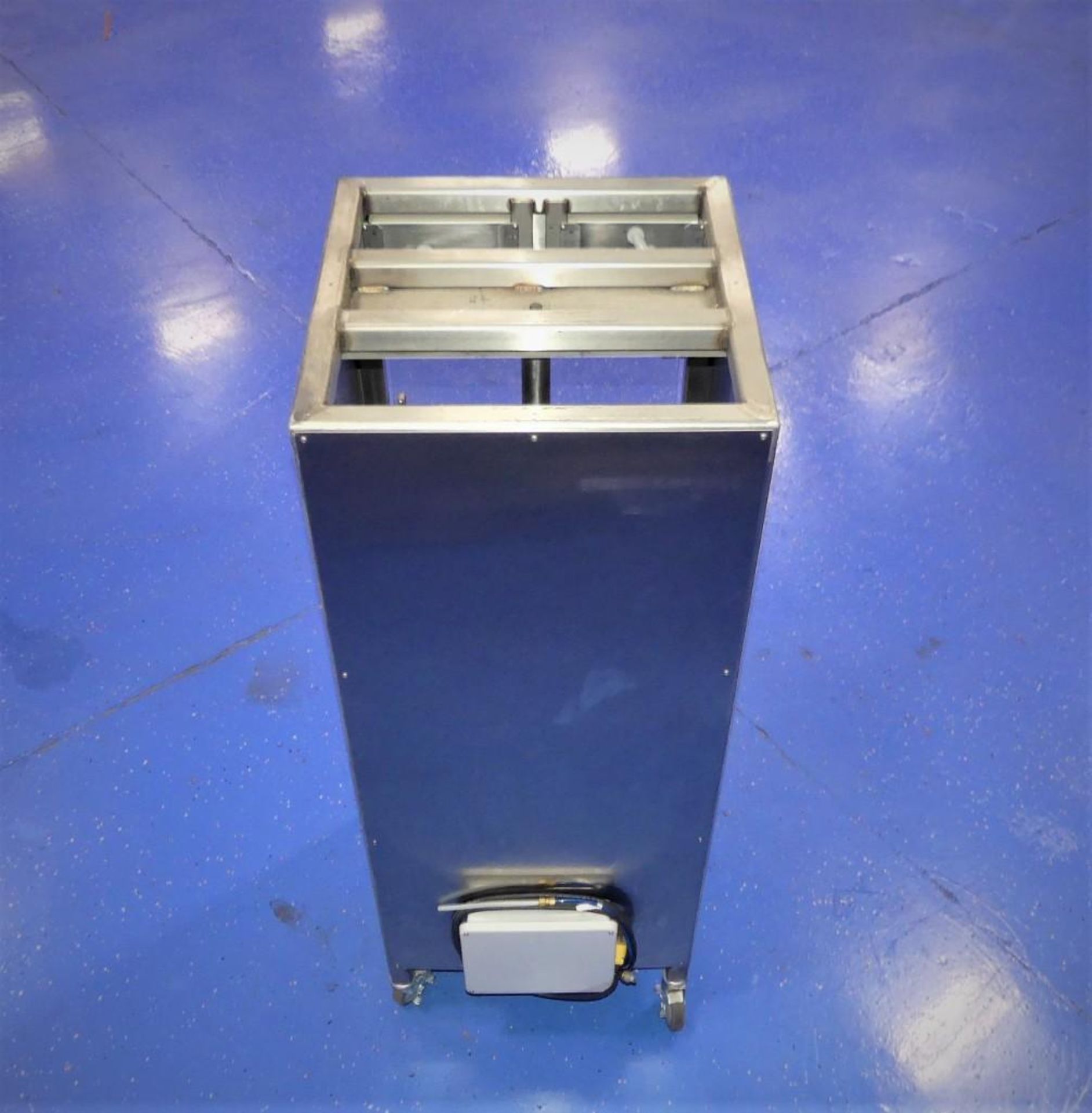 Pneumatic Liquid Press with Jacketed Hopper - Image 3 of 5