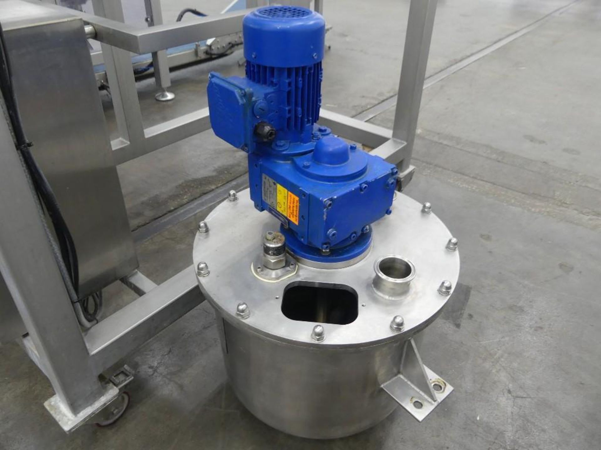 Triapex HV Stainless Steel Vertical Form Fill and Seal with Liquid Filler and Vacuum Pump - Image 26 of 36
