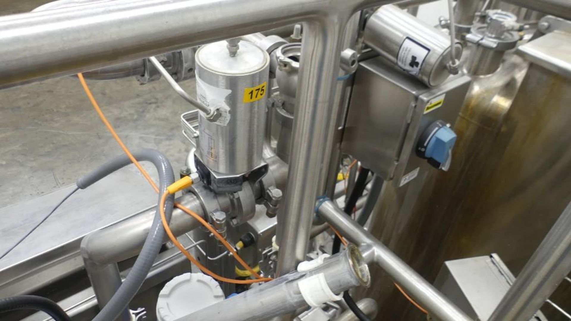 165 Gallon Liquid Processing System - Image 10 of 26