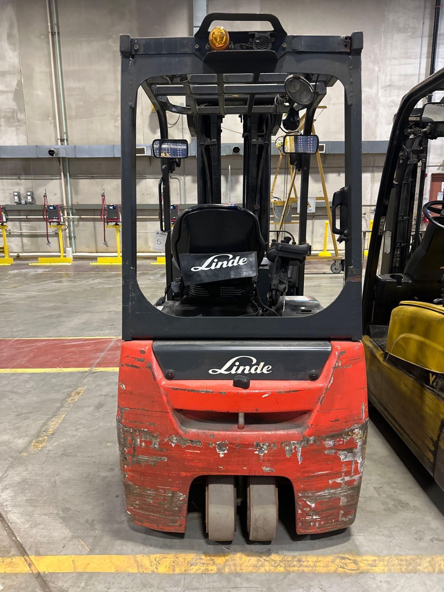 Linde E20 Forklift - Image 2 of 7