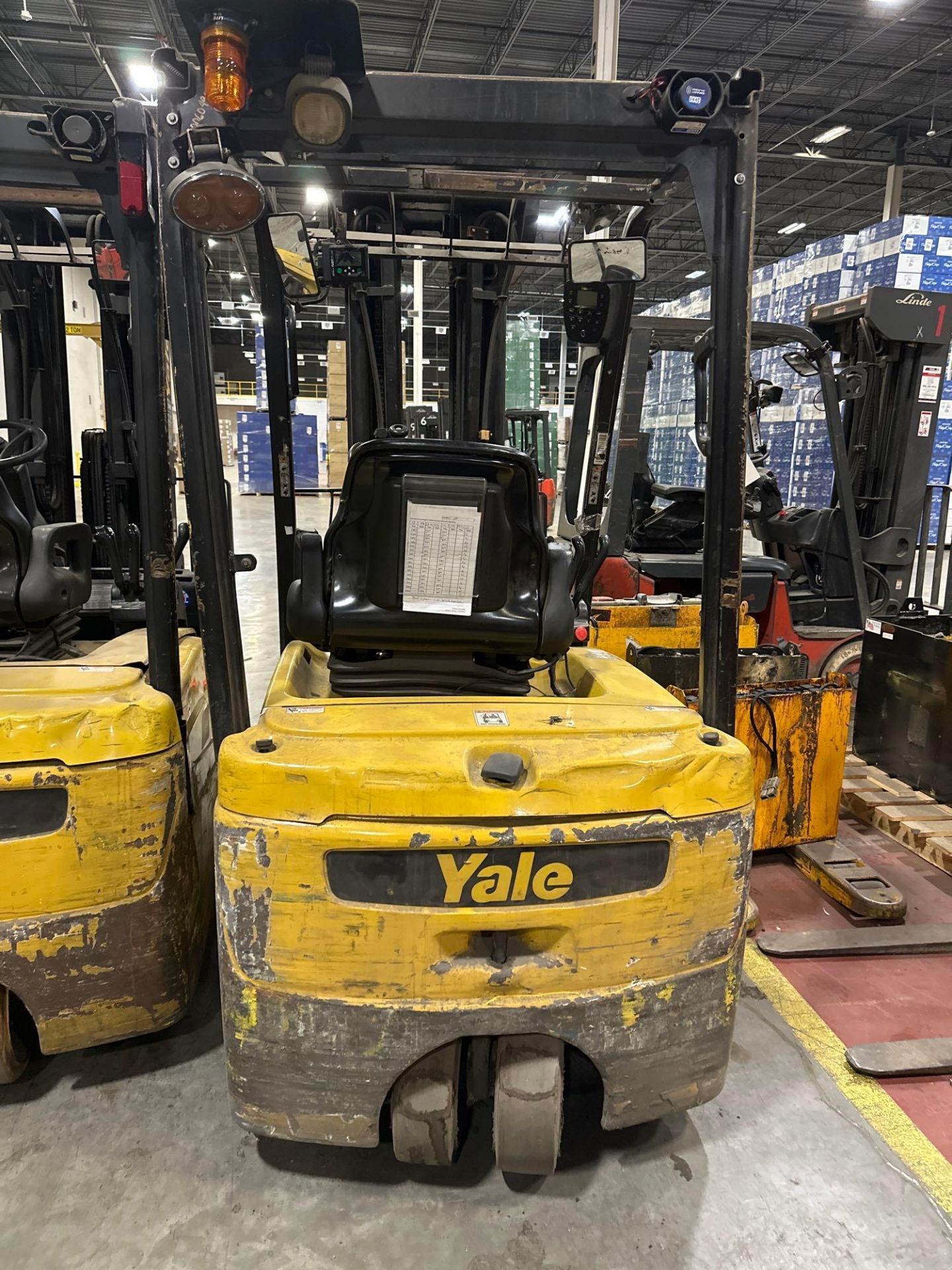 Yale ERP040VTN36TQ090 Forklift - Image 2 of 10