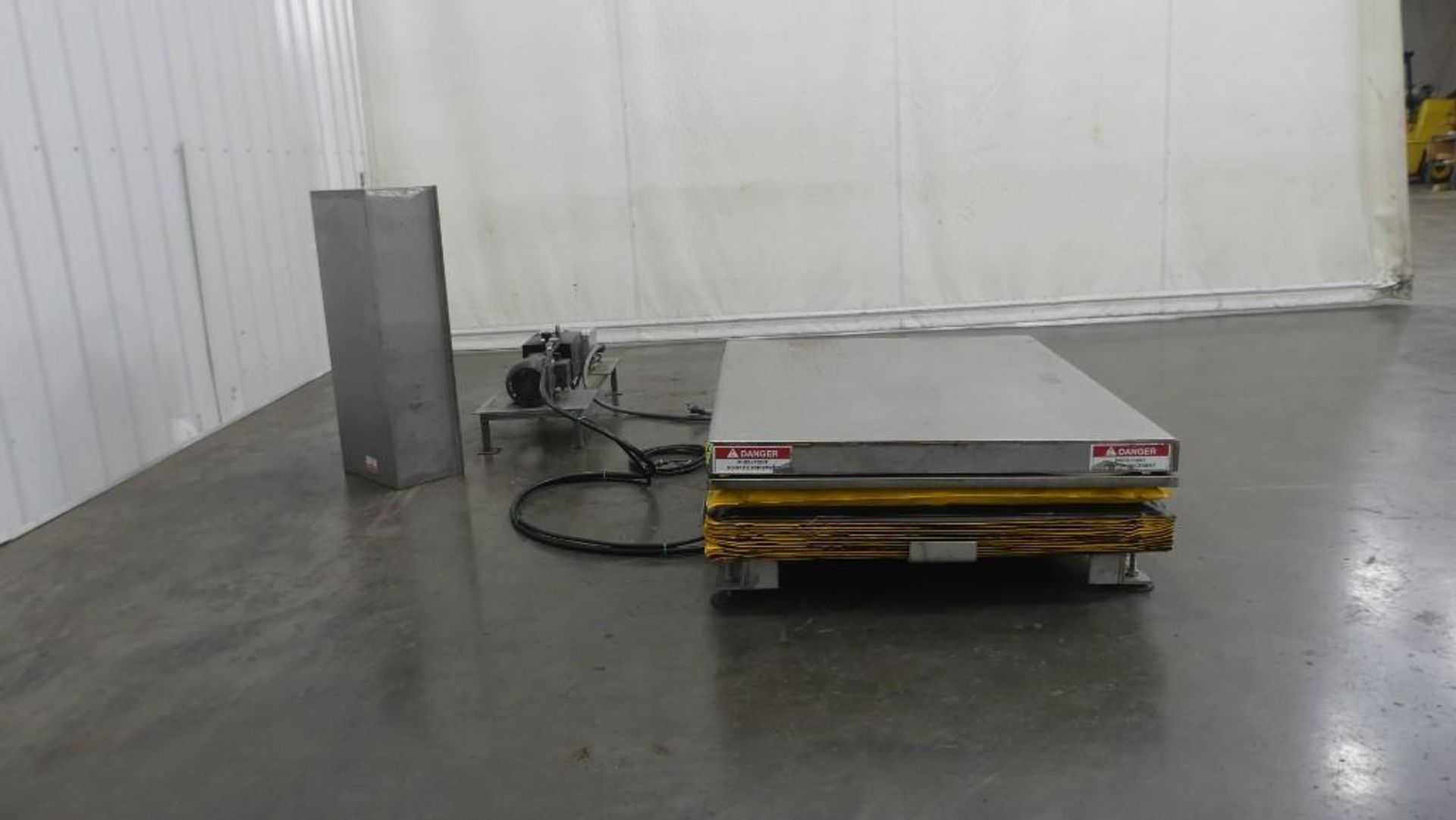 Platform Lift Scale