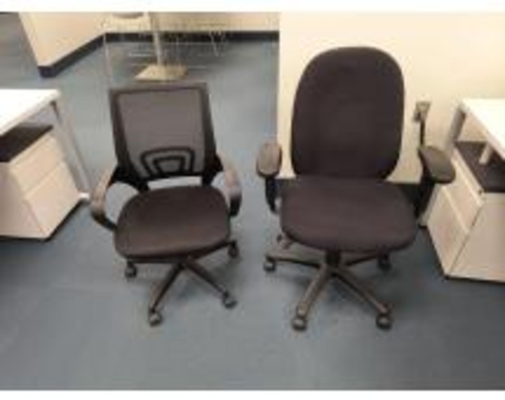 Large Lot of Modern Office Furniture - Image 12 of 13