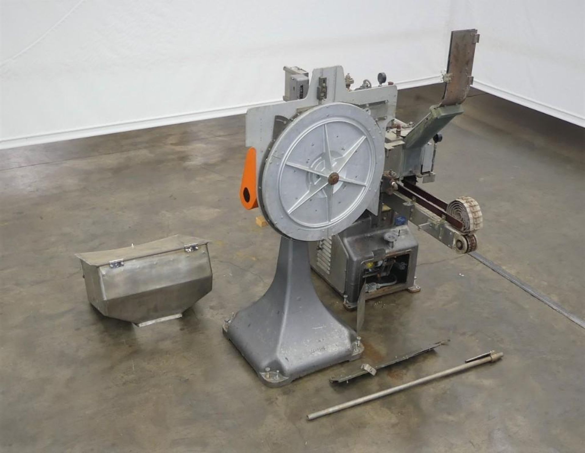 Diversified Capping Equipment Steam Capper - Image 34 of 52