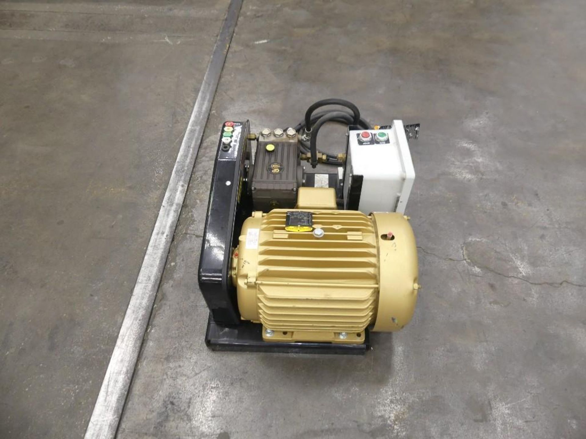 Custom Industries 4000 PSI Powerwasher - Image 3 of 18