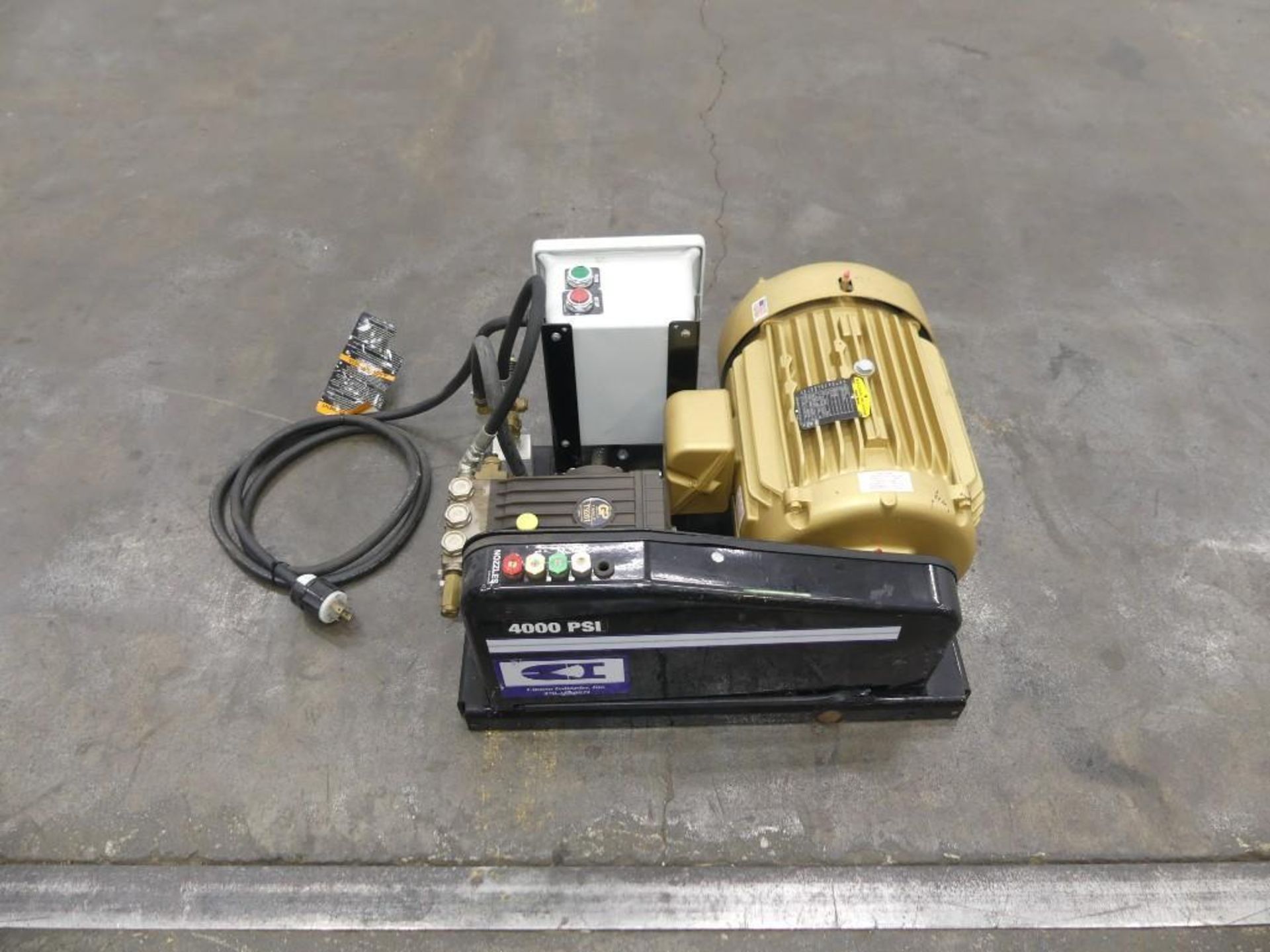 Custom Industries 4000 PSI Powerwasher