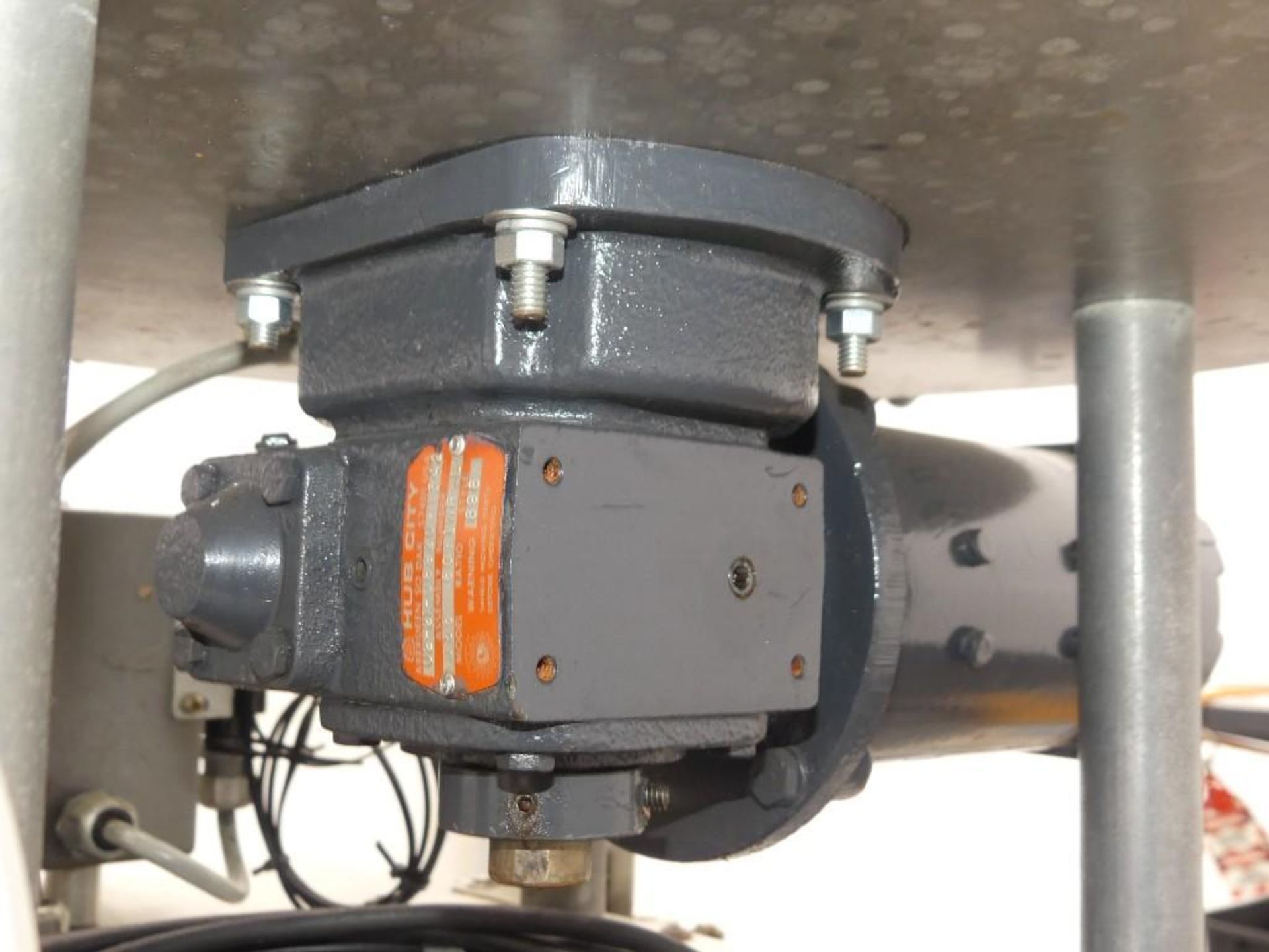 Kaps-All Model E4 Spindle Capper with a Feed Systems FSRF-24 Cap Feeder - Image 11 of 35