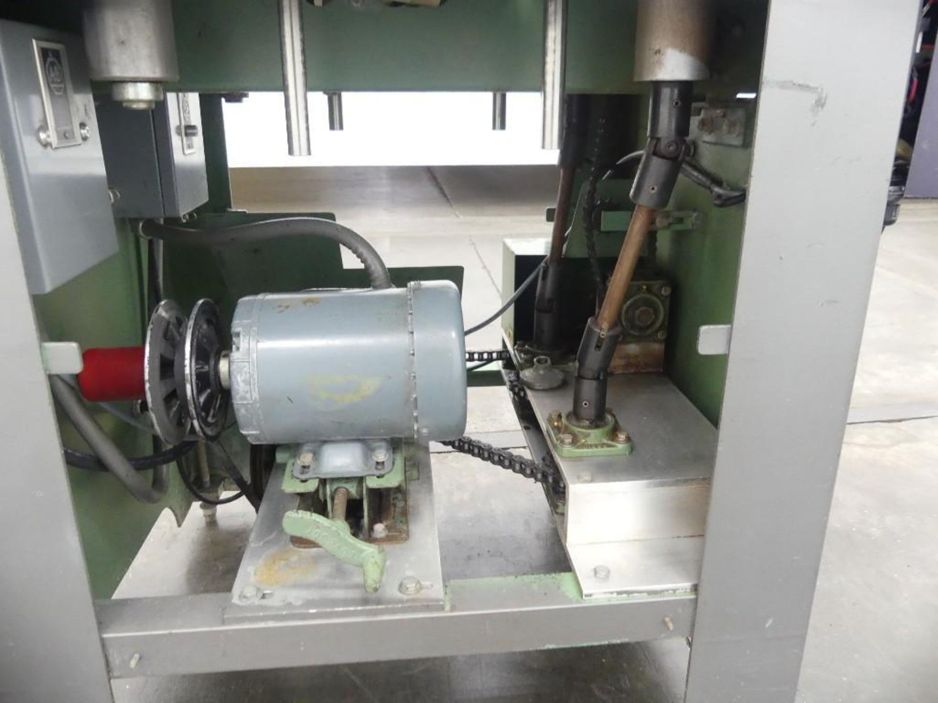 Kaps-All Model D 4 Spindle Capper - Image 21 of 25