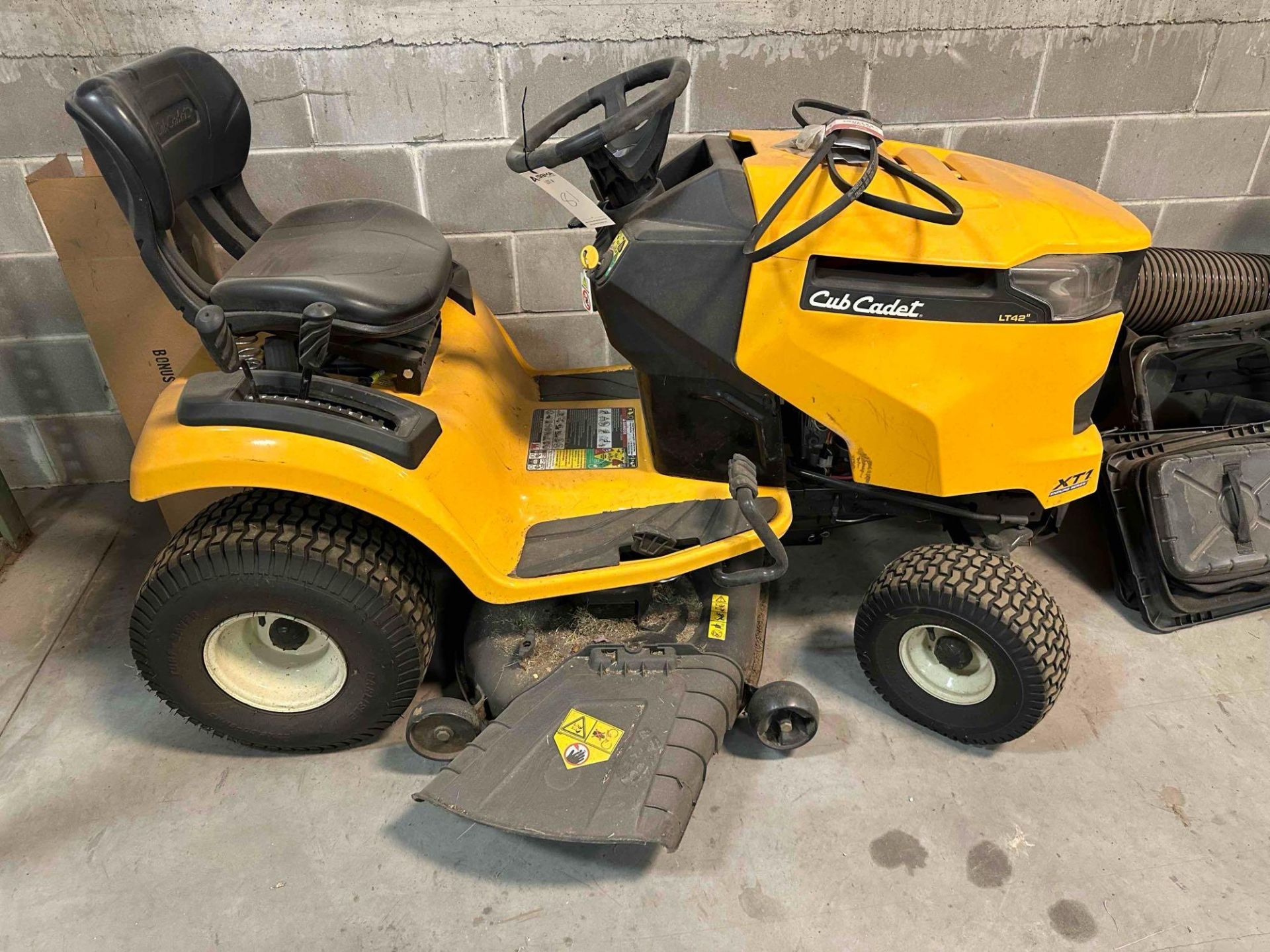 Cub Cadet XT1 Enduro Series LT42”