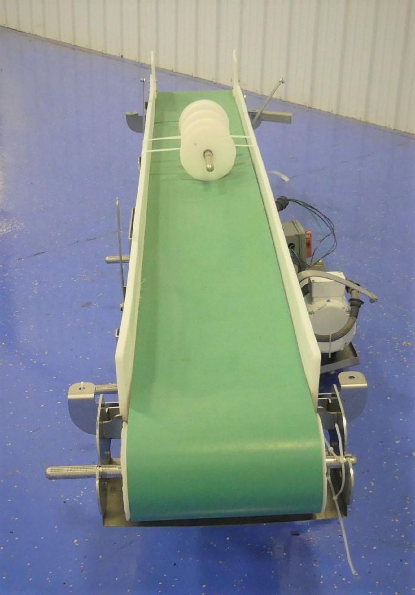 Smooth Rubber Blue Belt Conveyor 10 Foot Long x 14 Inch Wide