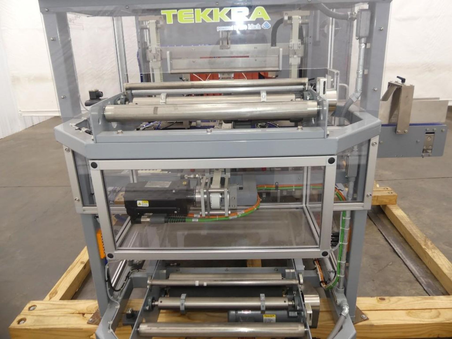 Tekkra T-220-40 Intermittent Motion Right Angle Infeed Clear Film Bundler - Image 6 of 56