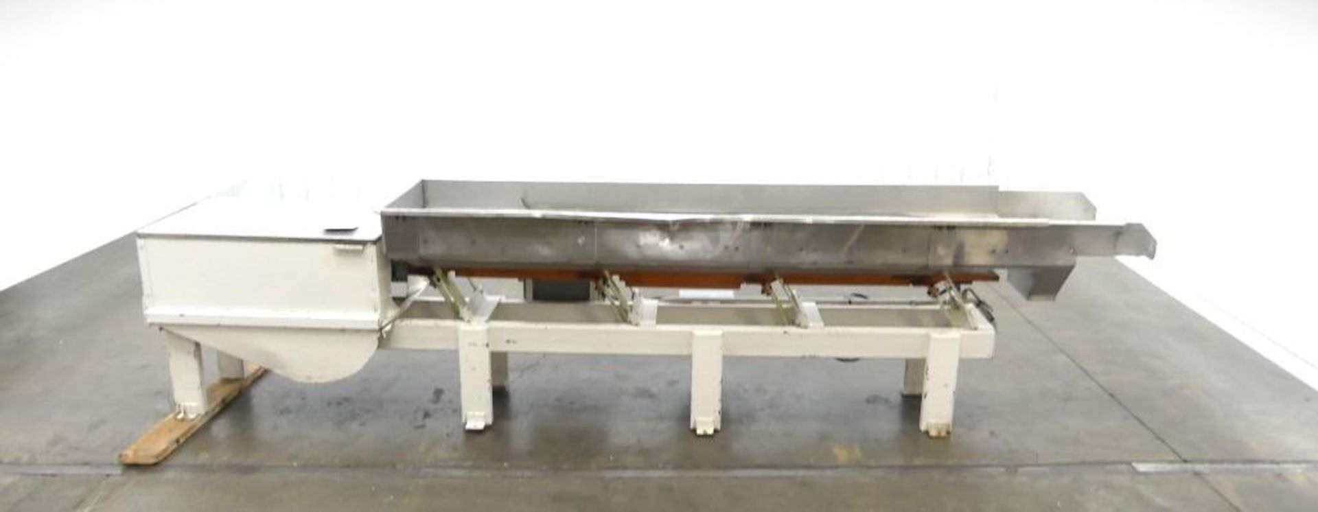 8'L x 24"W Linear Vibratory Feeder