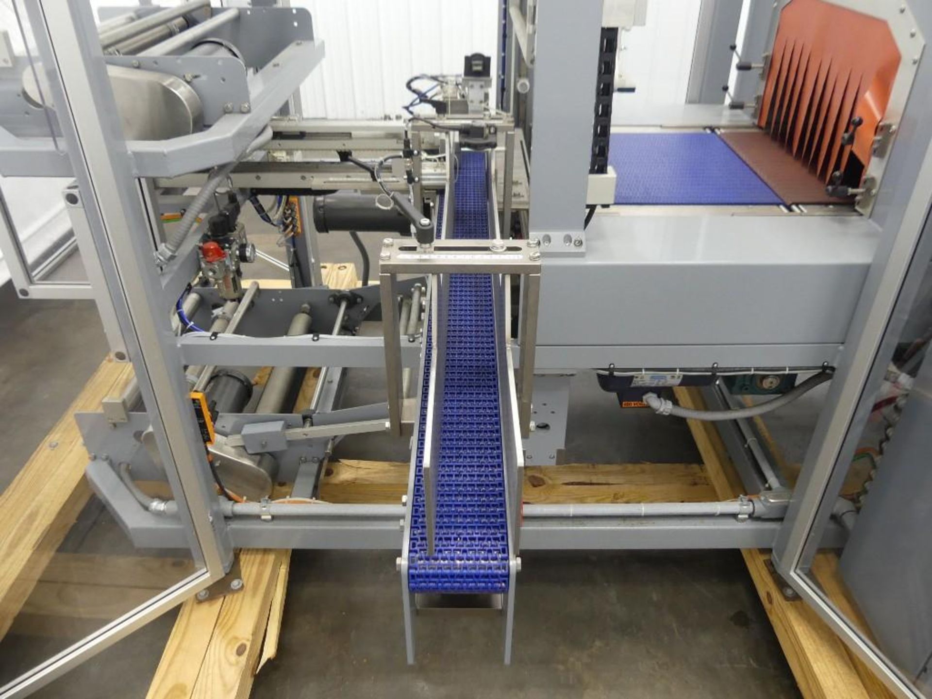 Tekkra T-220-40 Intermittent Motion Right Angle Infeed Clear Film Bundler - Image 10 of 56