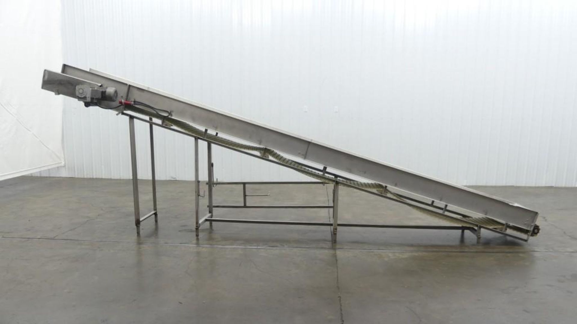 Plastic Mat Top 98" Discharge Incline Conveyor