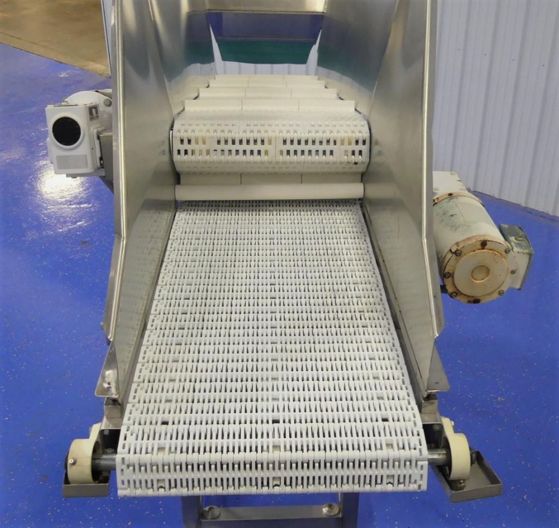 Cleated Incline Conveyor with SS Product Hopper - Image 9 of 13