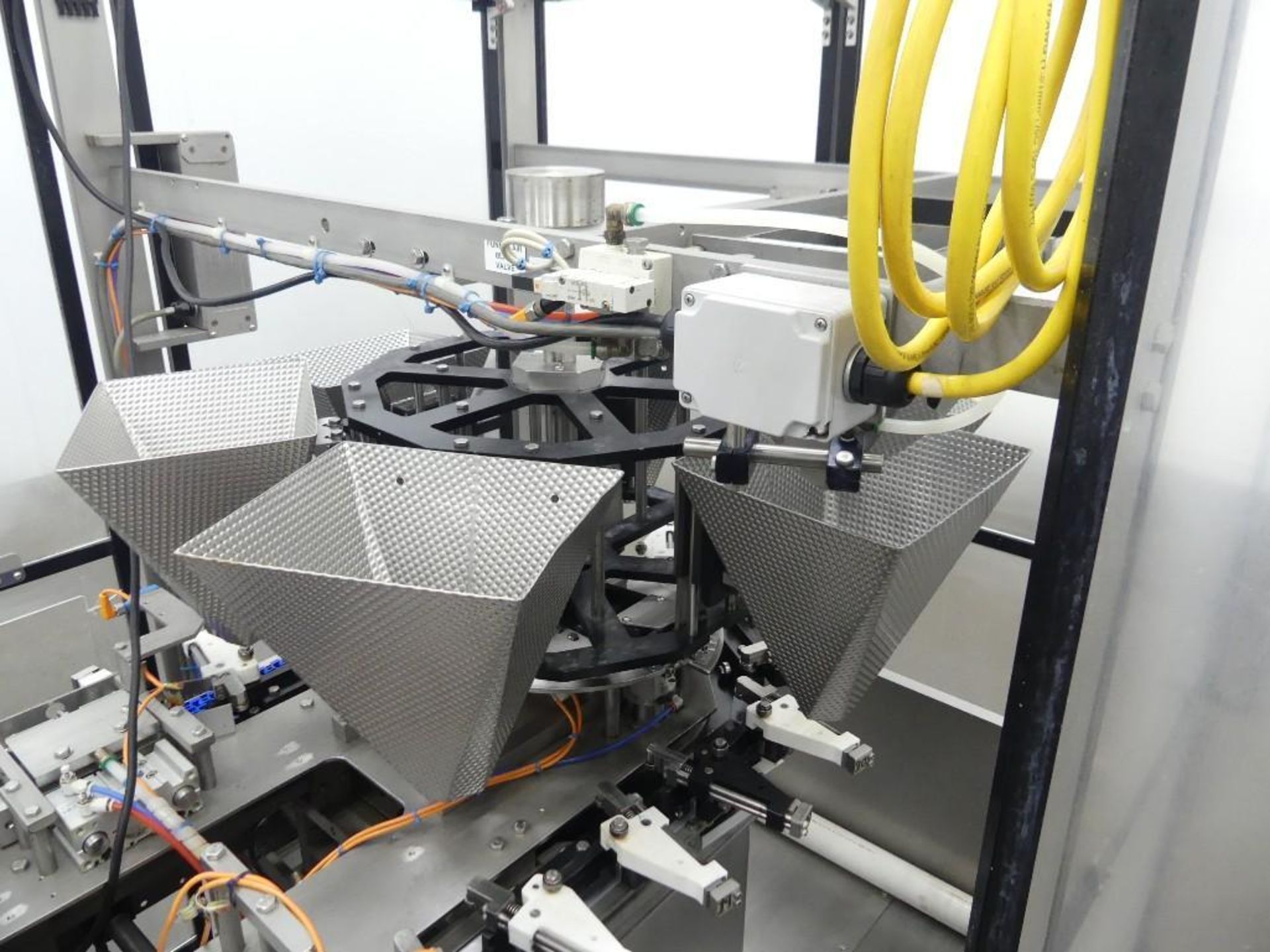 Massman HFFS-IM1000 Flexible Pouch Packaging System - Image 32 of 127