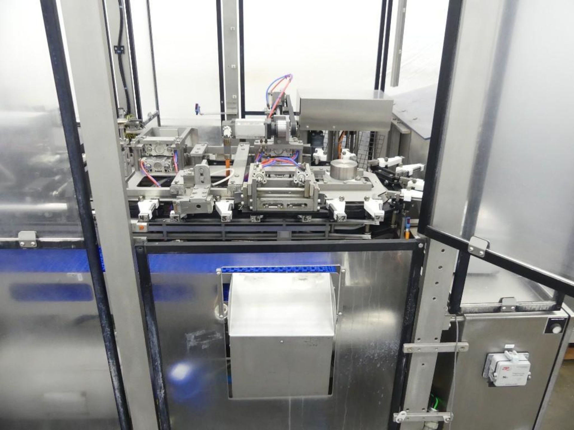 Massman HFFS-IM1000 Flexible Pouch Packaging System - Image 44 of 127