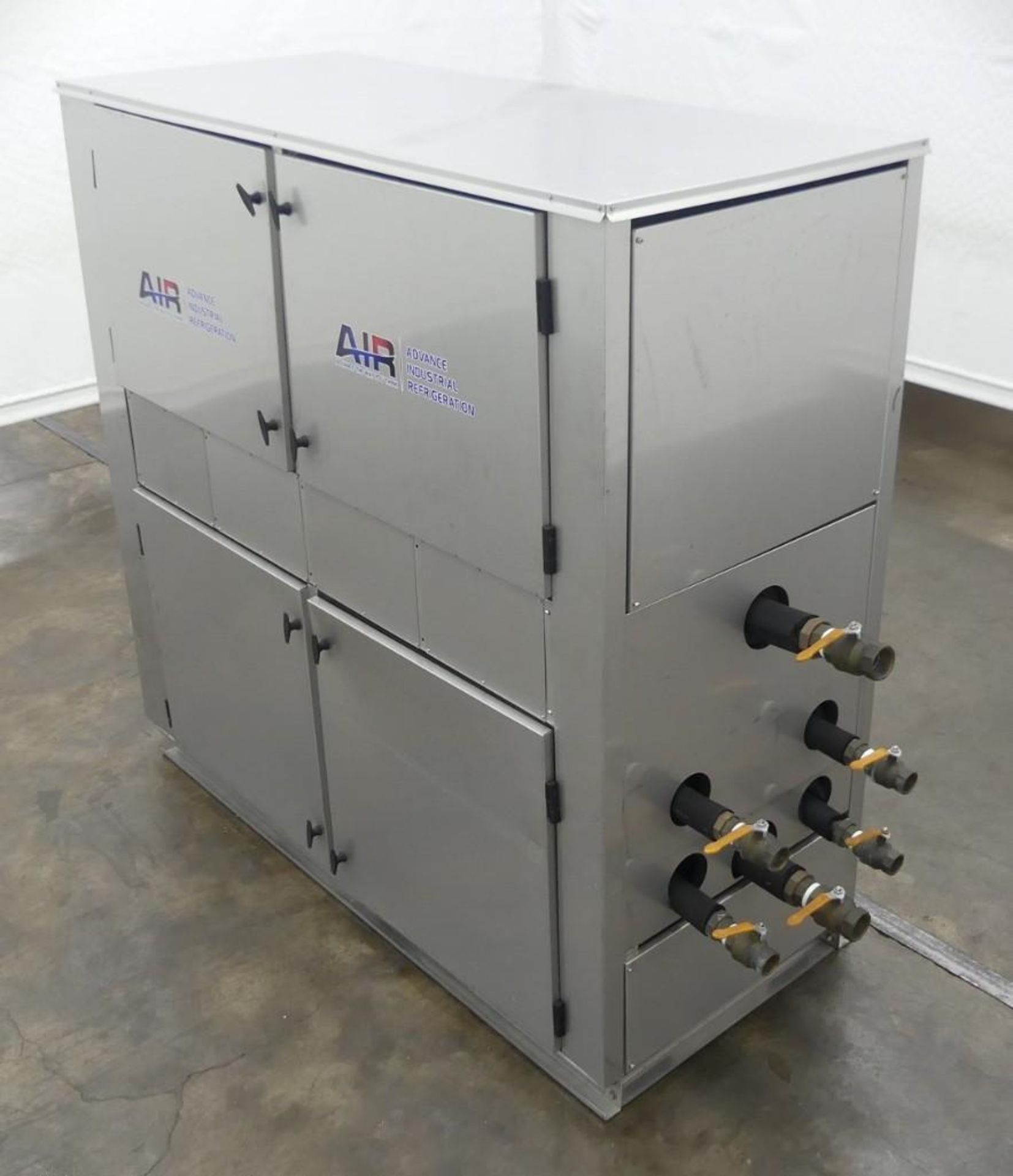AIR Custom CPW Chiller - Image 3 of 52