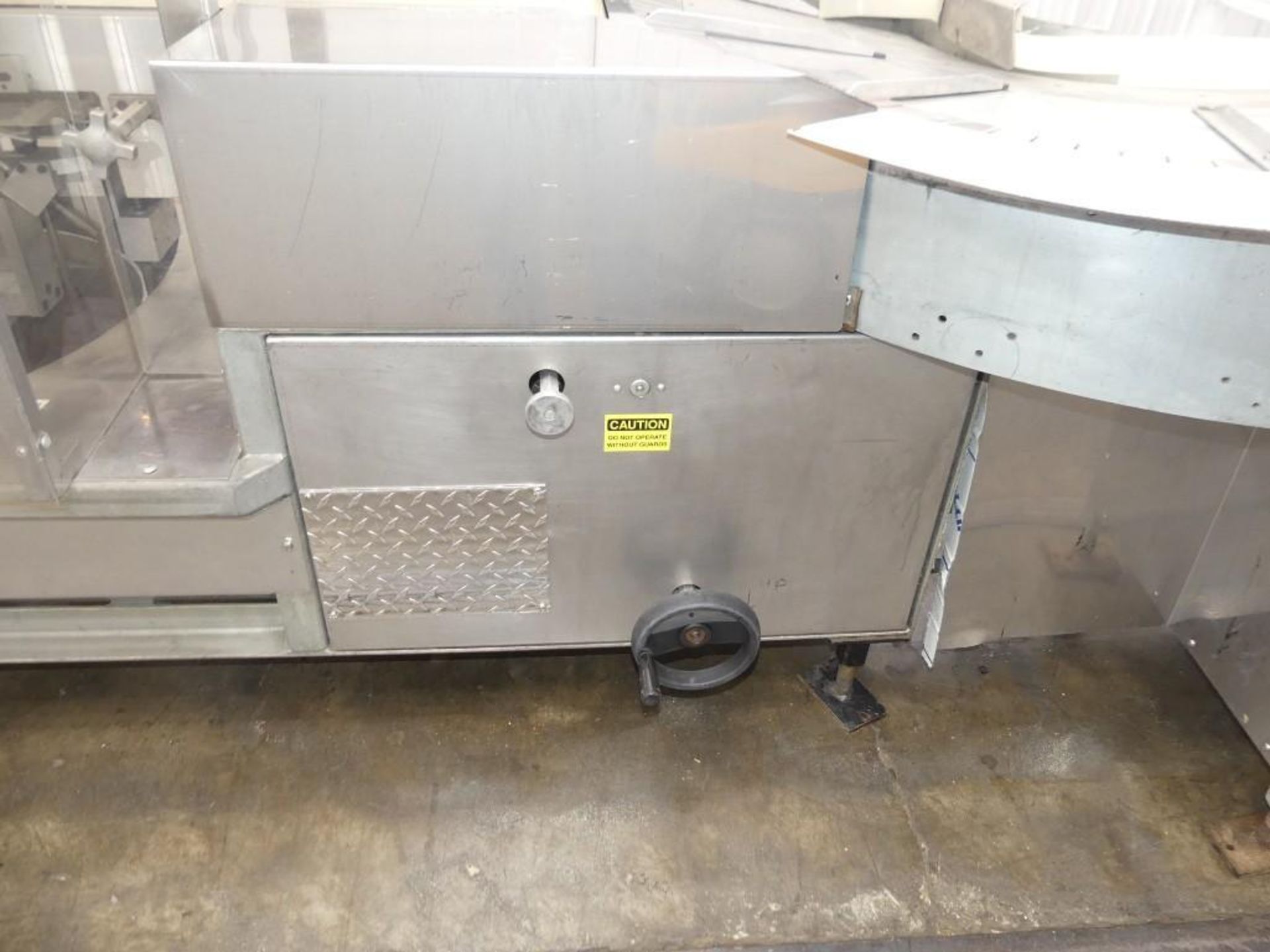 UBE 1216 Stainless Steel Hand Load Bread Bagger - Image 17 of 38
