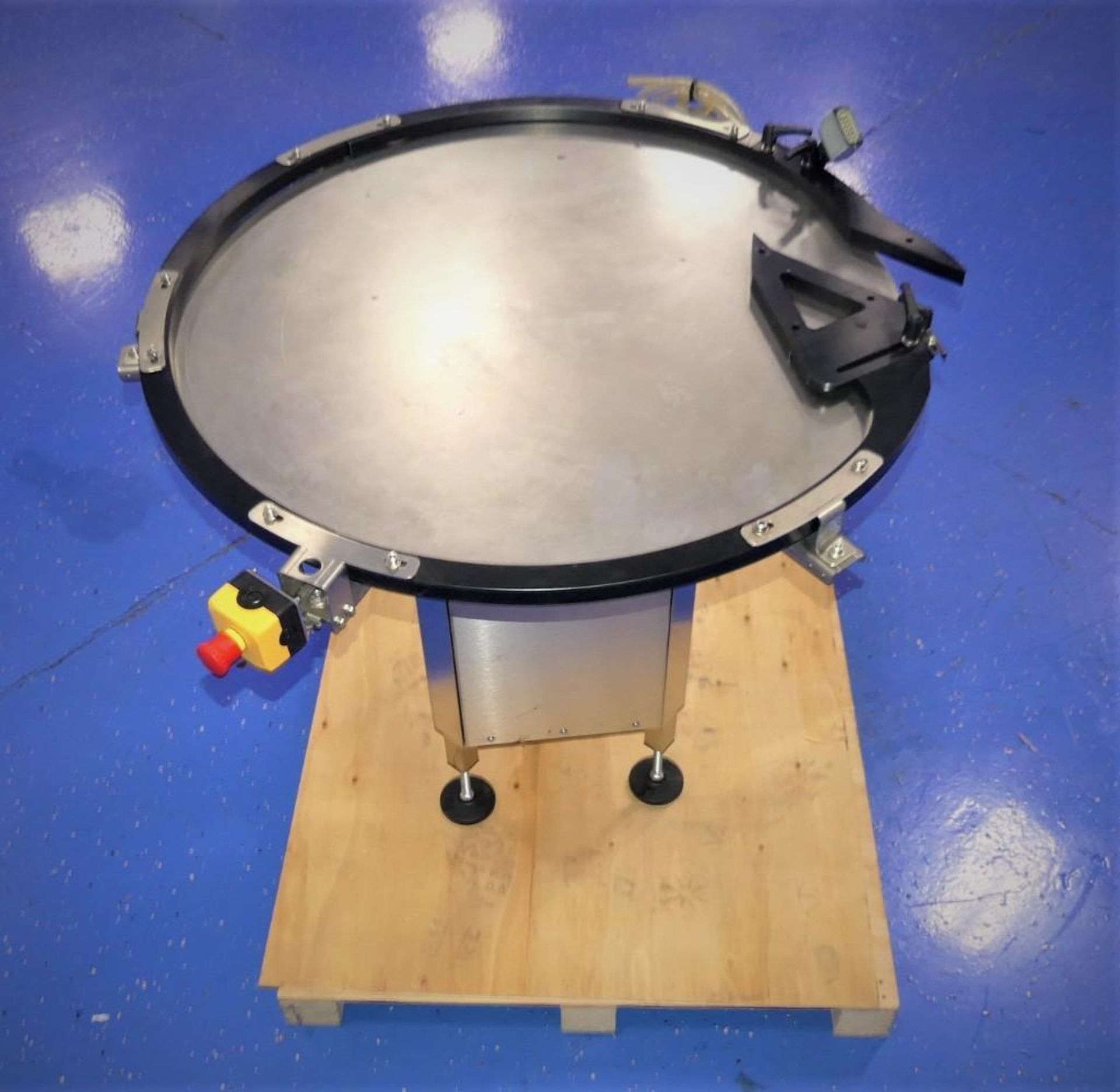 CDA 40 Inch Rotary Accumulation Table - Image 4 of 9