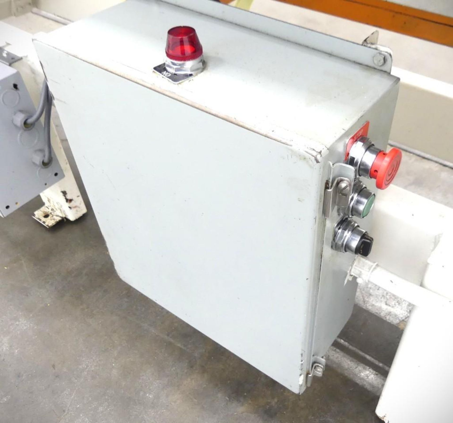8'L x 24"W Linear Vibratory Feeder - Image 16 of 23