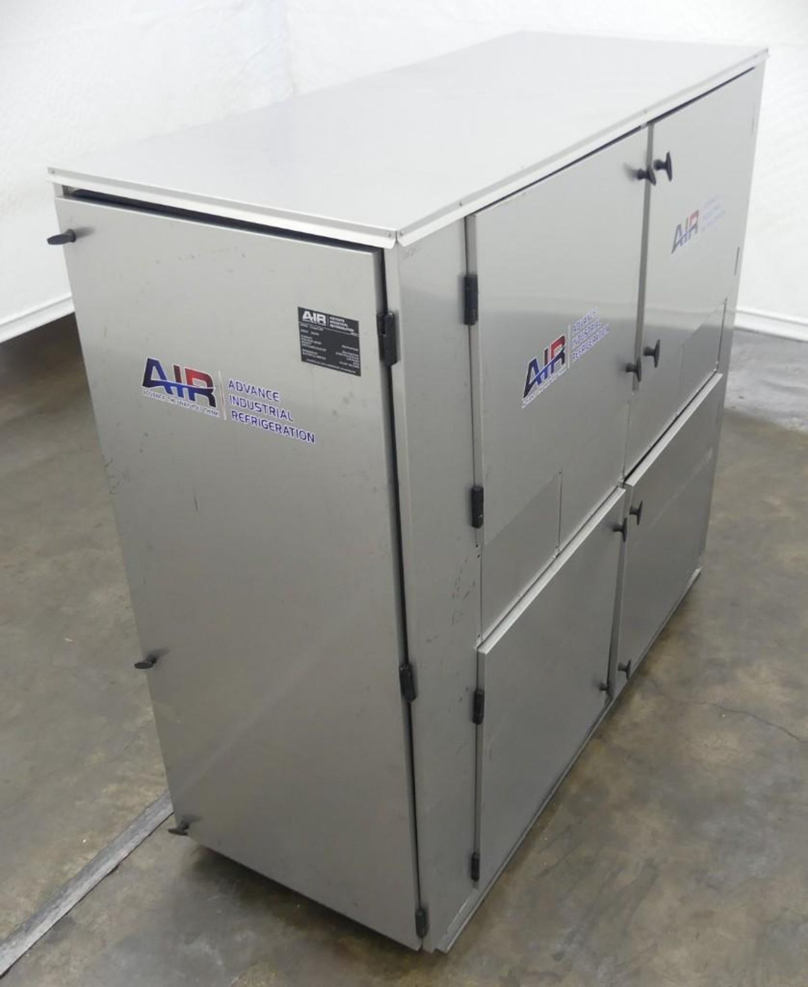 AIR Custom CPW Chiller - Image 2 of 52