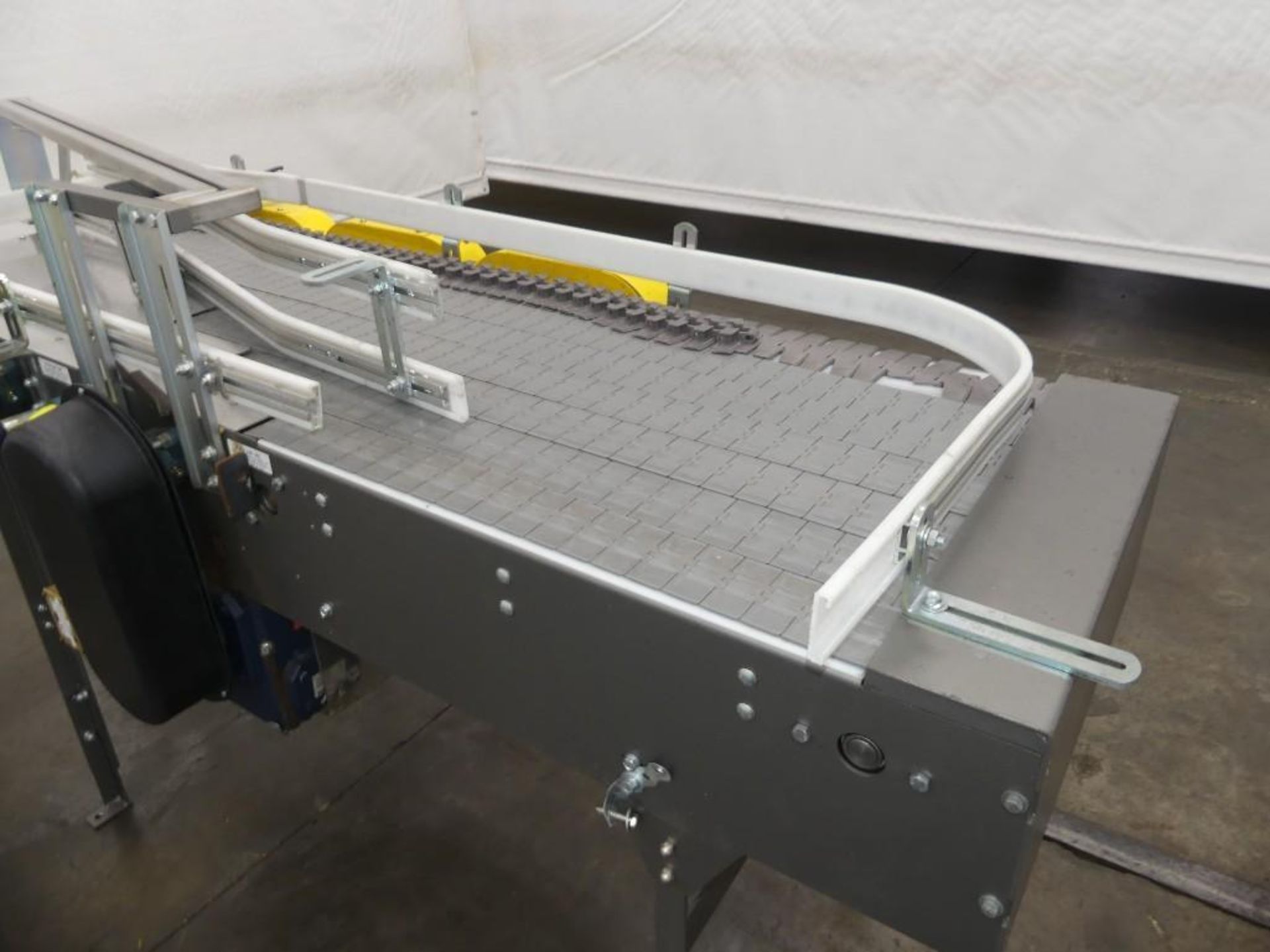 Pack Air AL-18195 Plastic Table-Top Mass Flow Accumulation Conveyor - Image 5 of 19