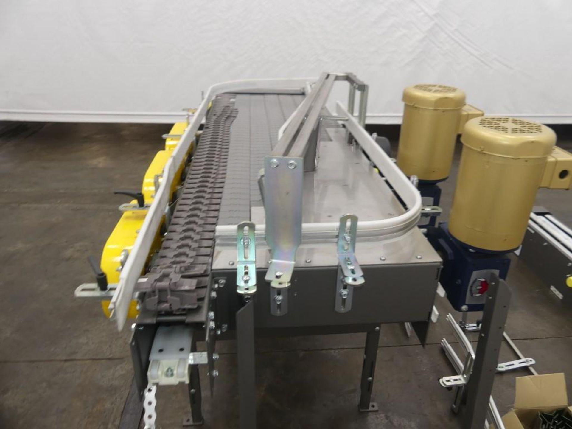 Pack Air AL-18195 Plastic Table-Top Mass Flow Accumulation Conveyor - Image 6 of 19