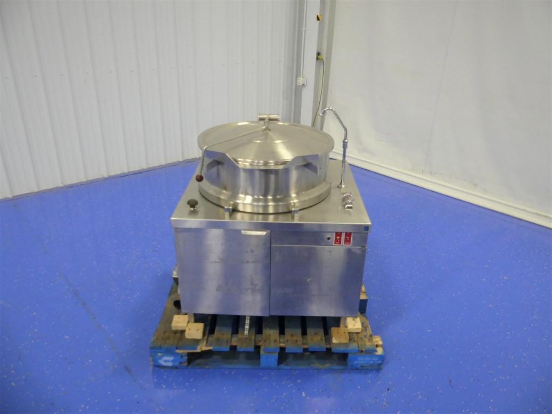 Crown DMT-40 Direct Steam Tilting Kettle - Image 2 of 13