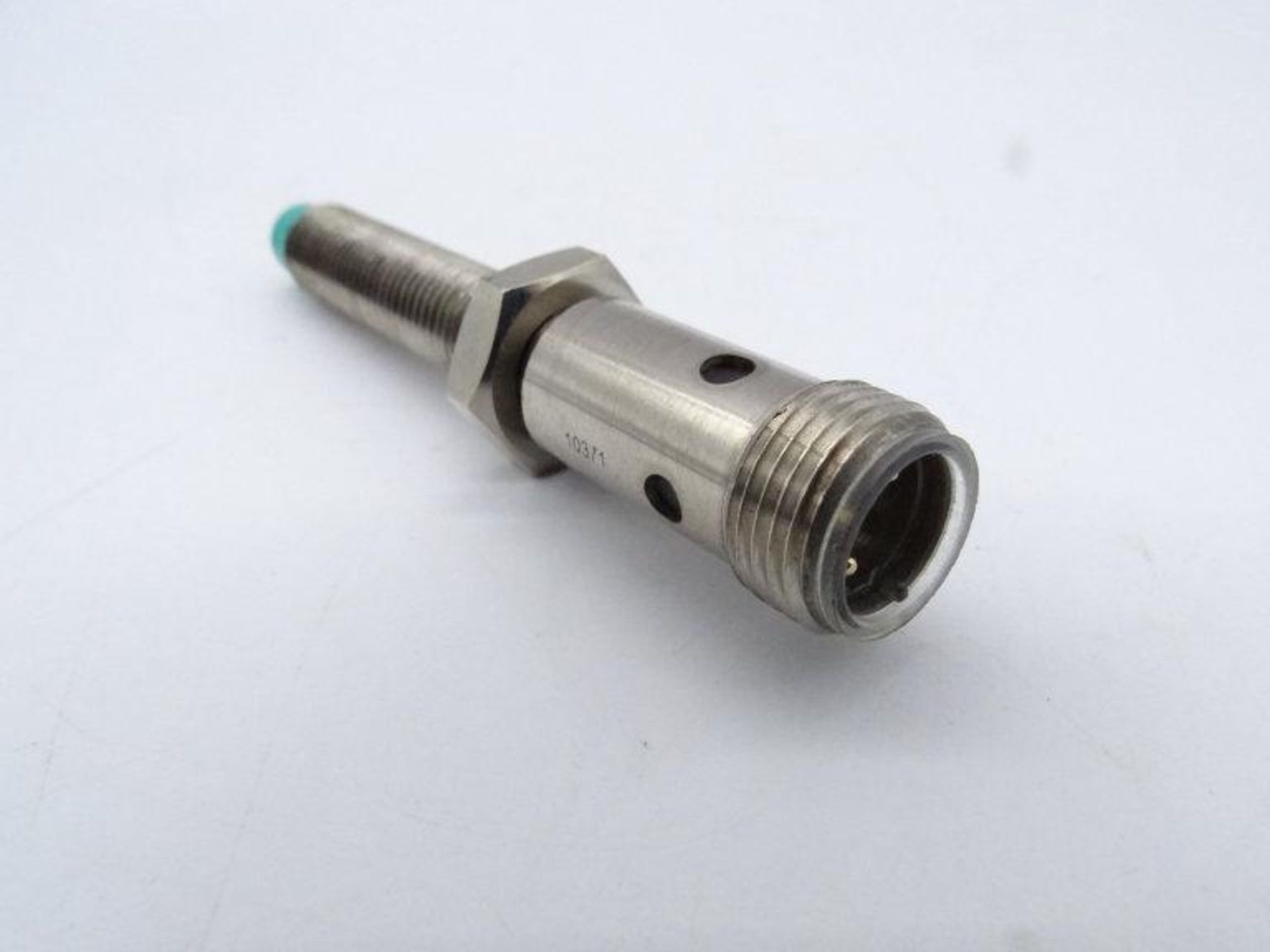 (10) PEPPERL & FUCHS NBN2-8GM40-E2-V1 SENSOR