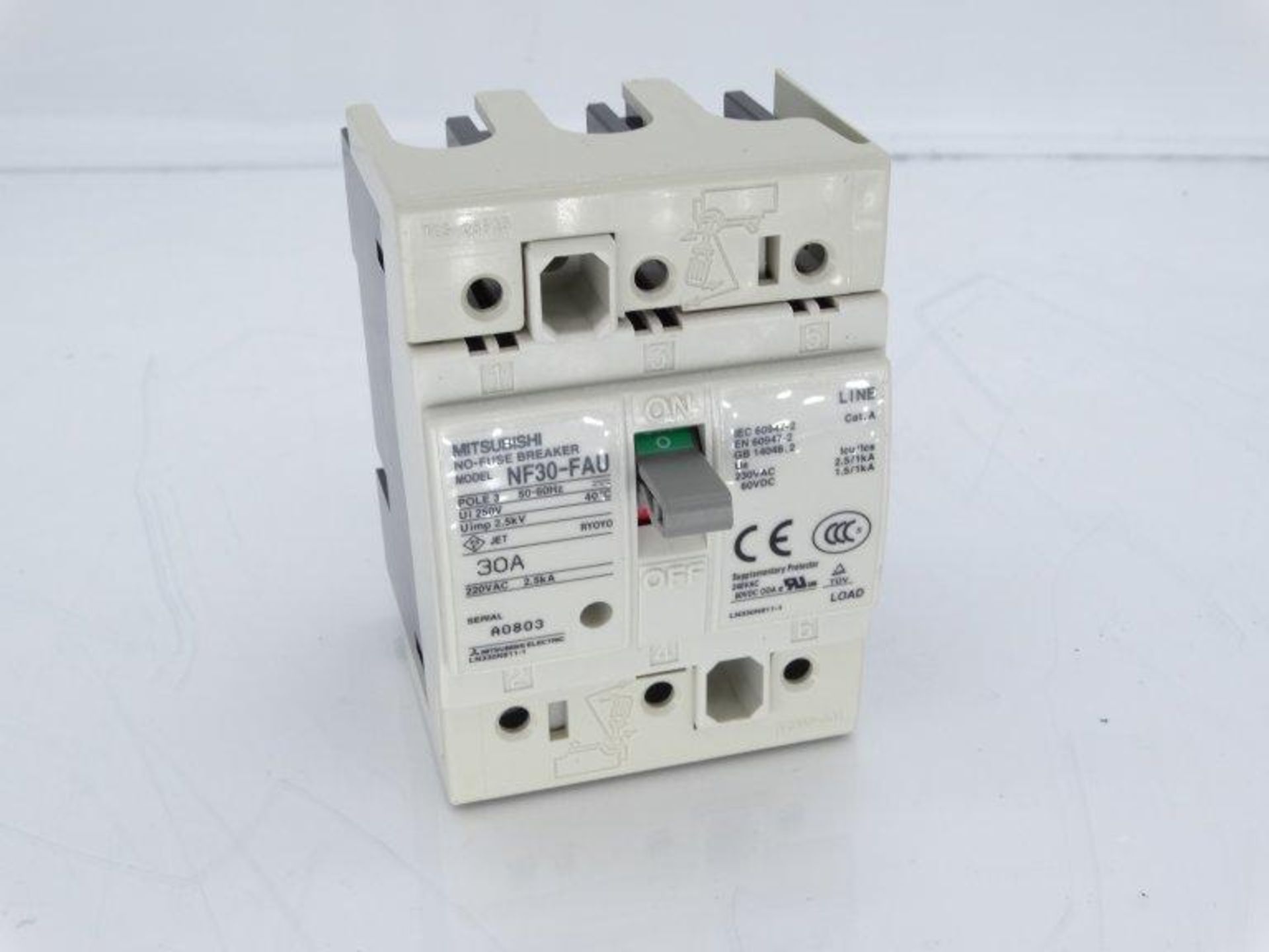 (10) MITSUBISHI NF30-FAU3P30A CIRCUIT BREAKER