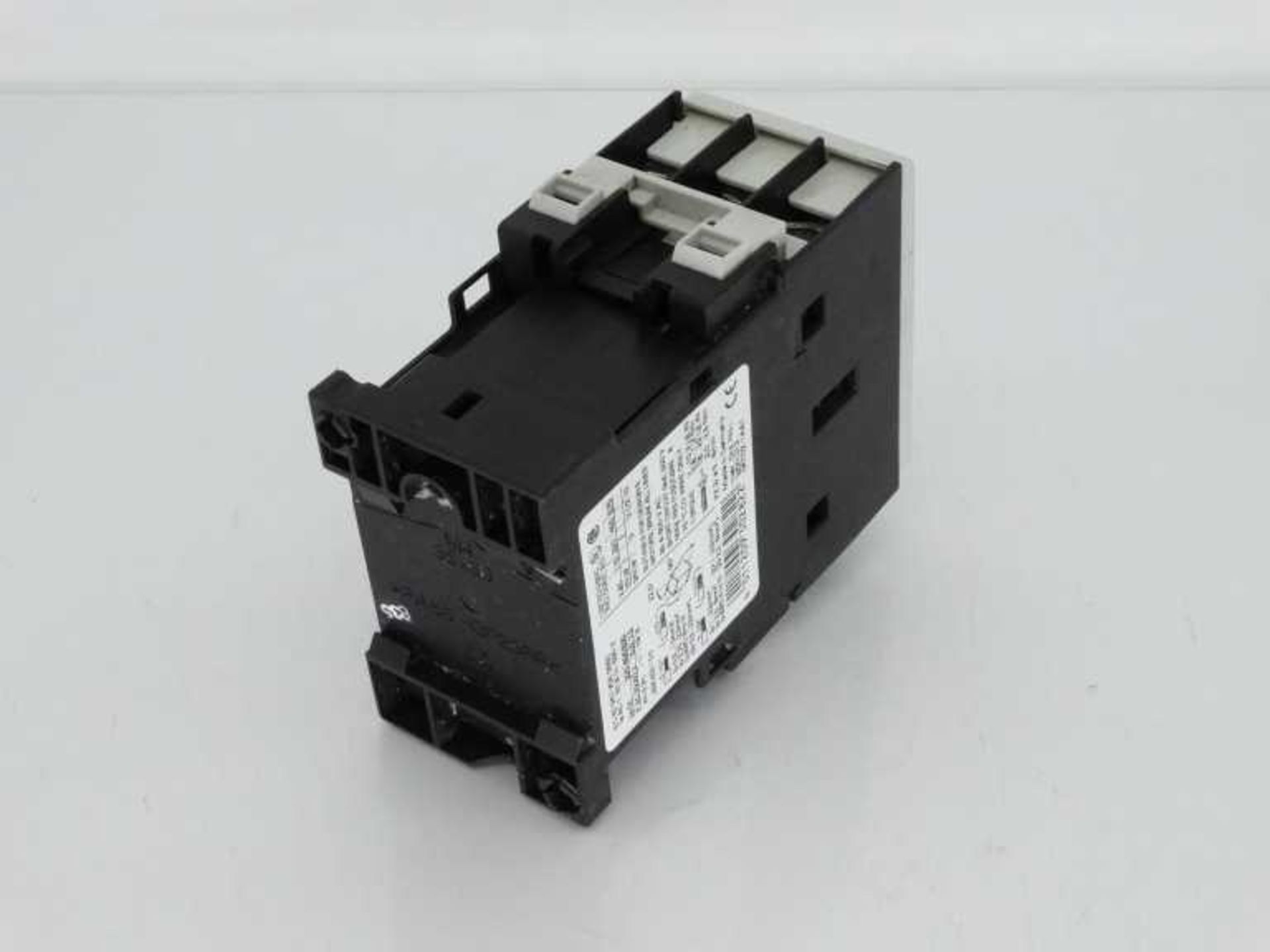 (10) SIEMENS 3RT1024-1BB44 CONTACTOR - Image 2 of 3