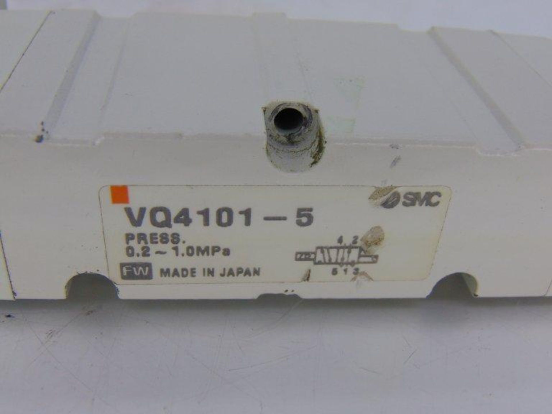 (10) SMC VQ4101-5 VALVE - Image 3 of 3