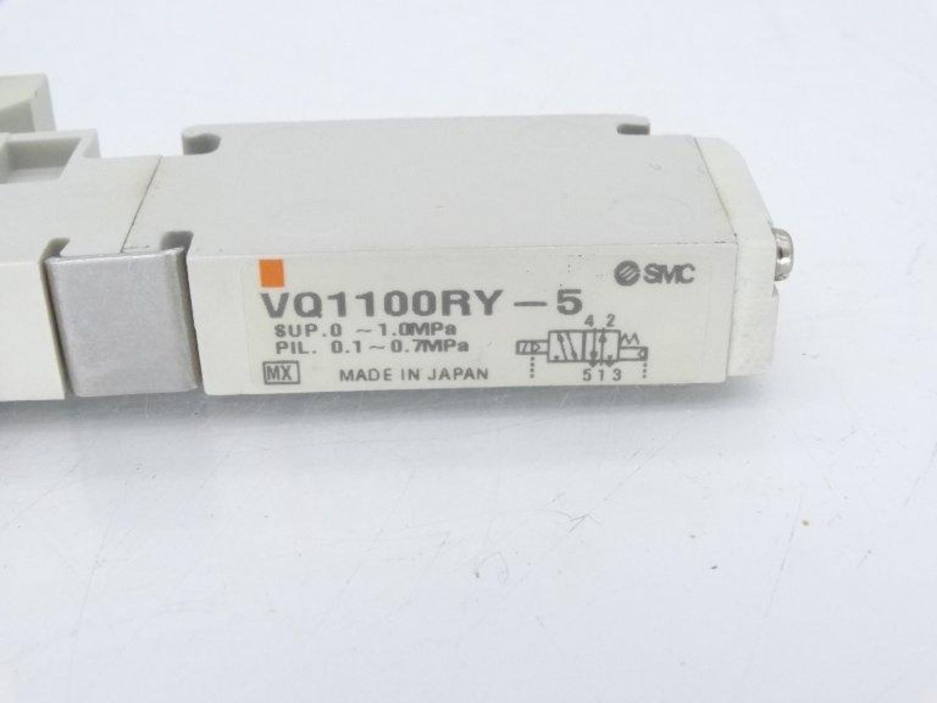 (10) SMC VQ1100RY-5 VALVE - Image 3 of 3