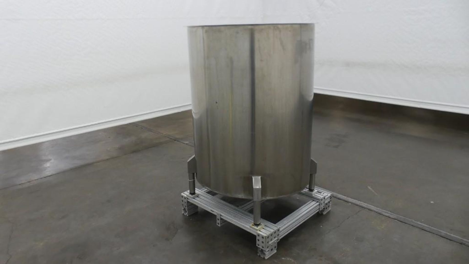 200 Gallon Stainless Steel Single Wall Tank - Image 4 of 8