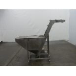 Stainless Steel Hopper with Elevating Conveyor