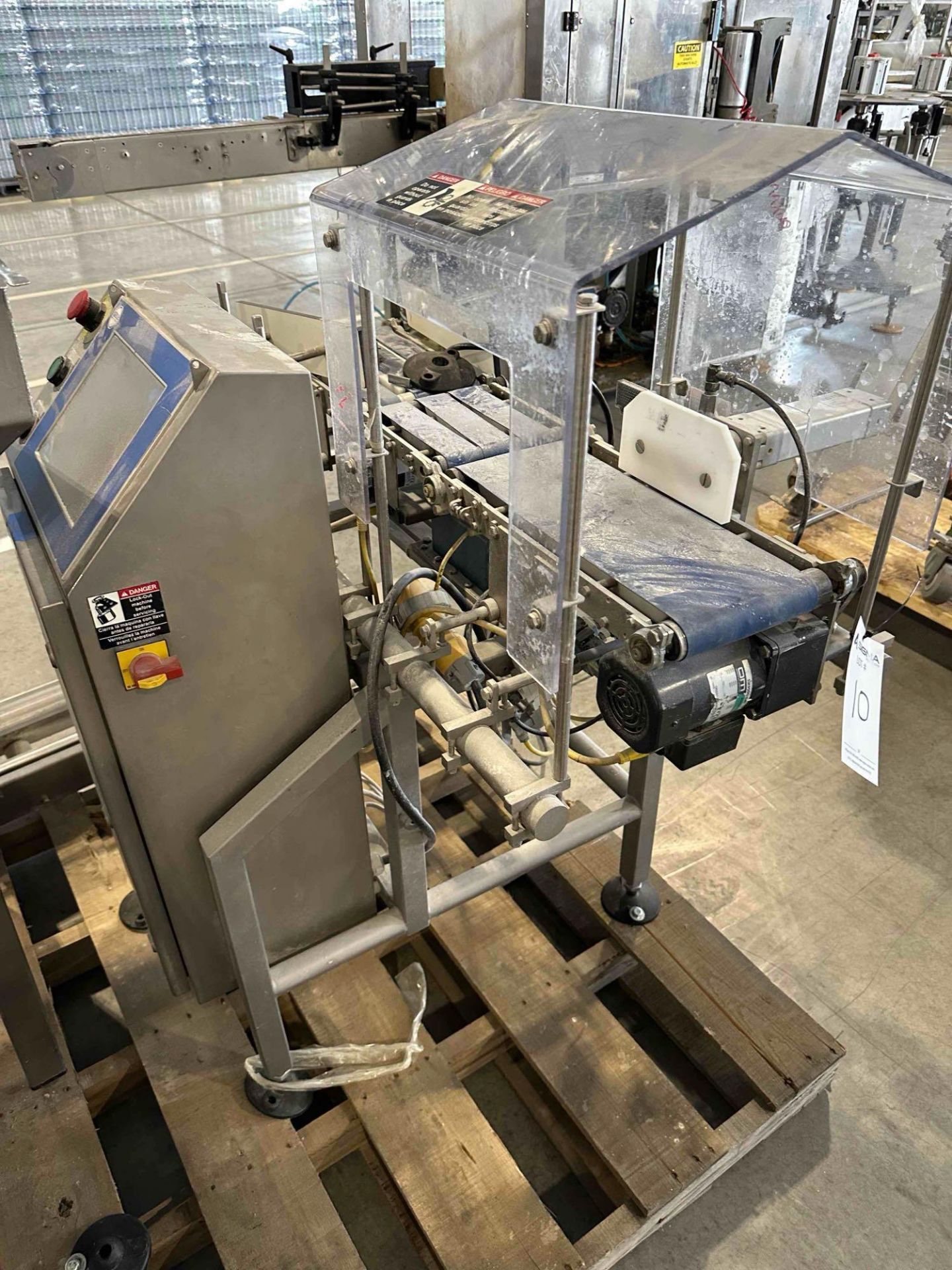 Loma LCW3000 6" W High Speed Checkweigher W/ Push Arm Reject