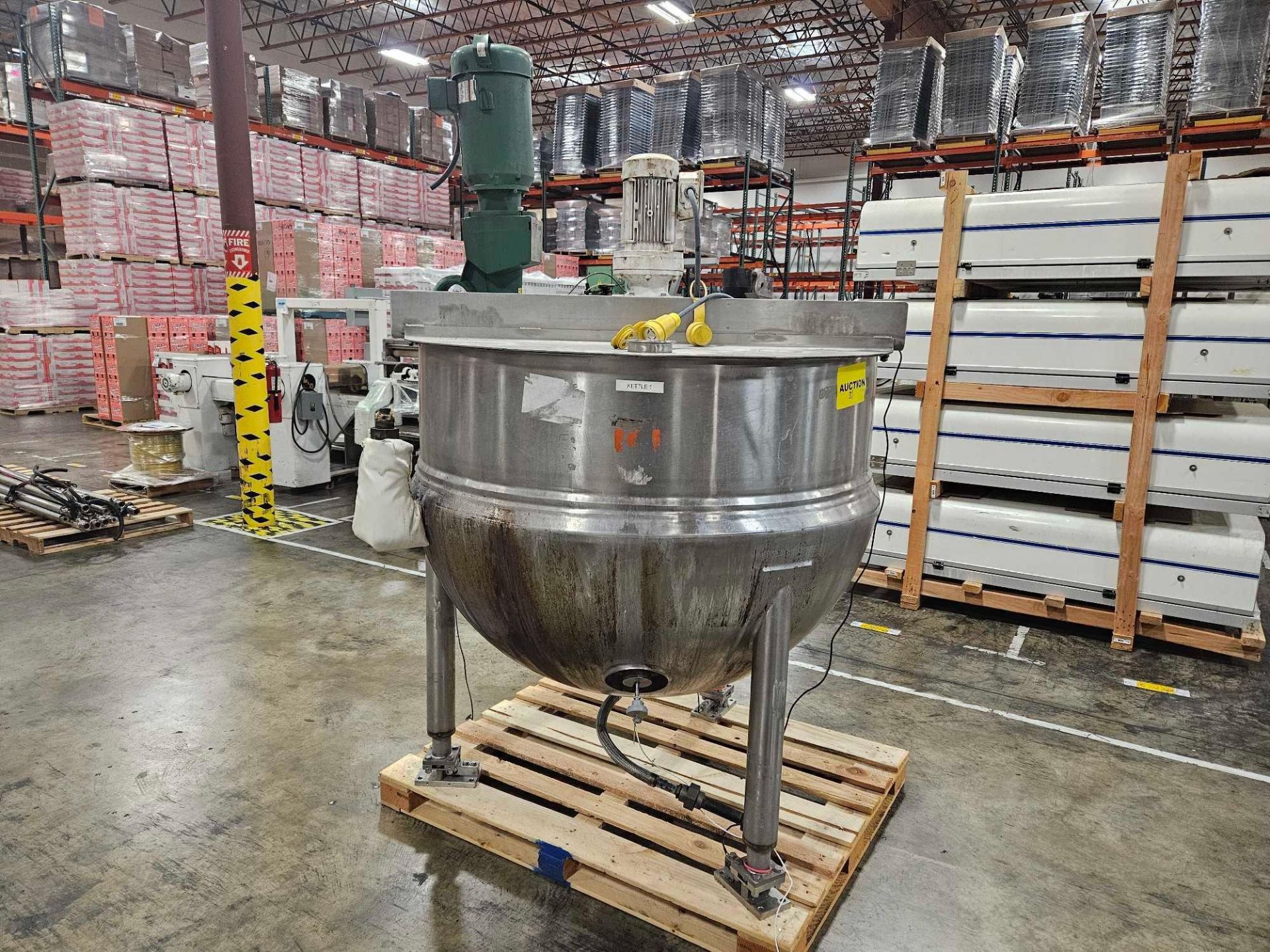 Lee Industries 250 Gallon Stainless Steel Triple Agitated Mixing Kettle - Image 2 of 25