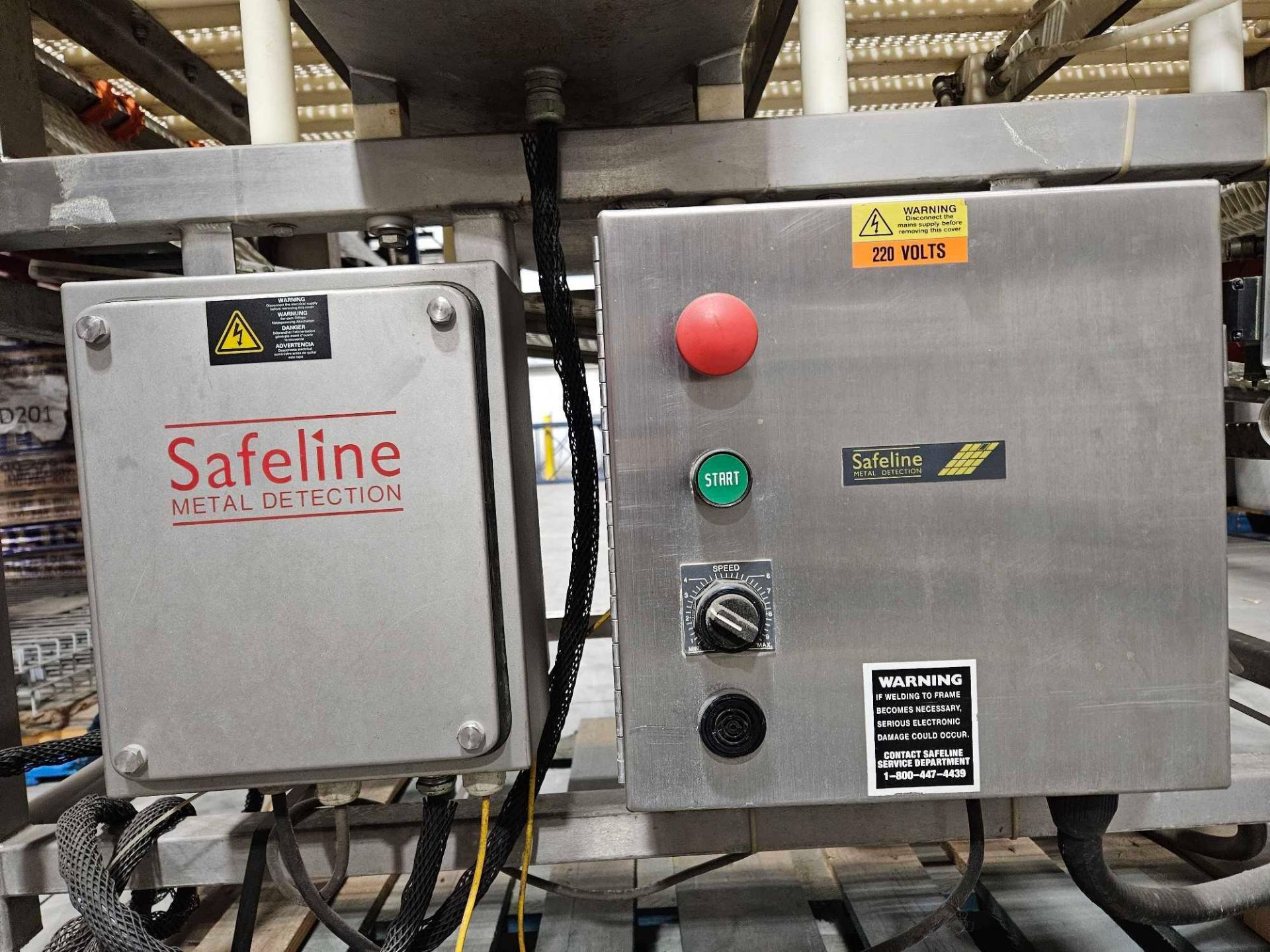 Safeline Powerphase Plus 17.5" W x 3.5" H Metal Detector - Image 13 of 14