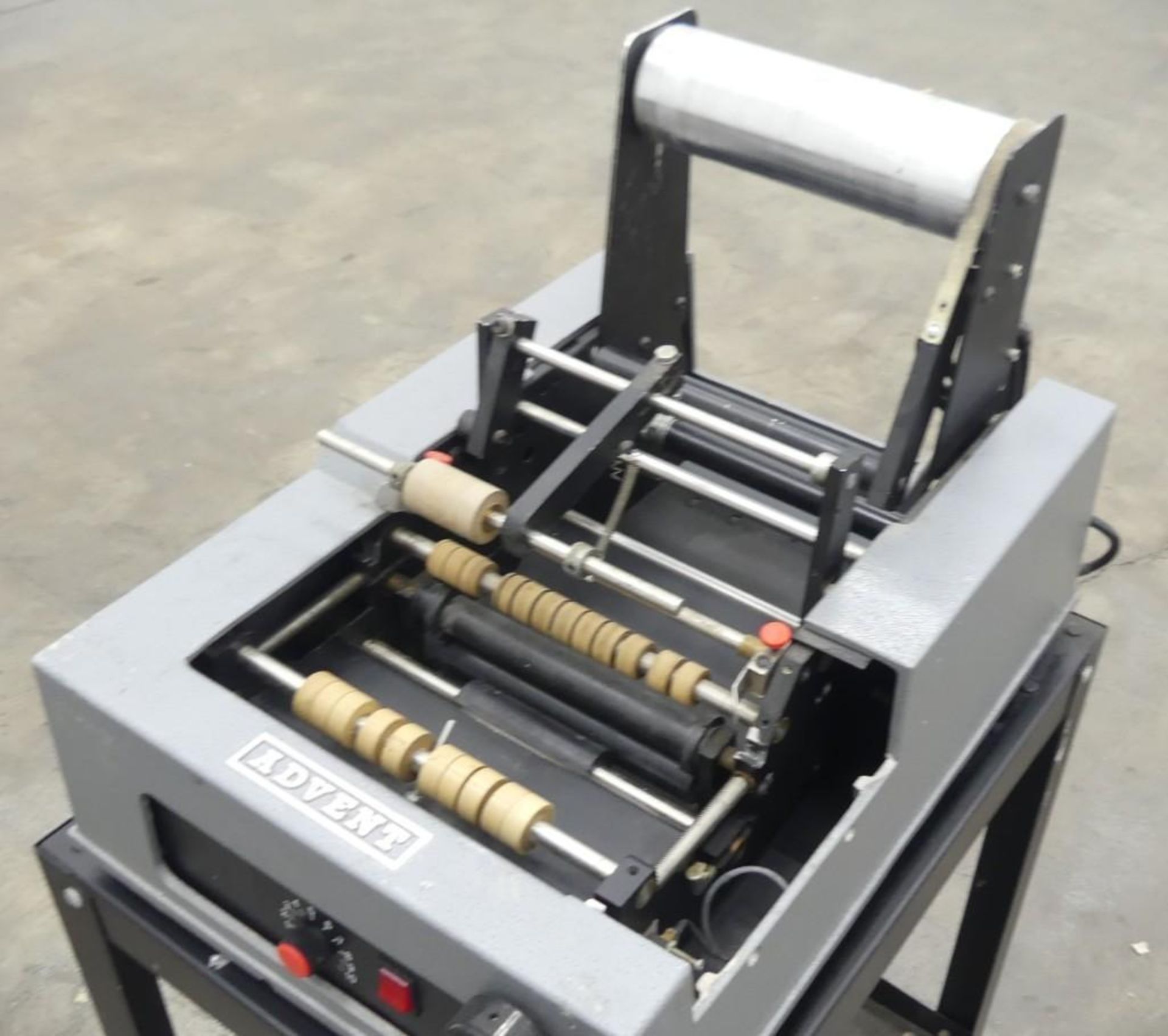 Advent 300 Semi-Automatic Label Applicator - Image 7 of 11