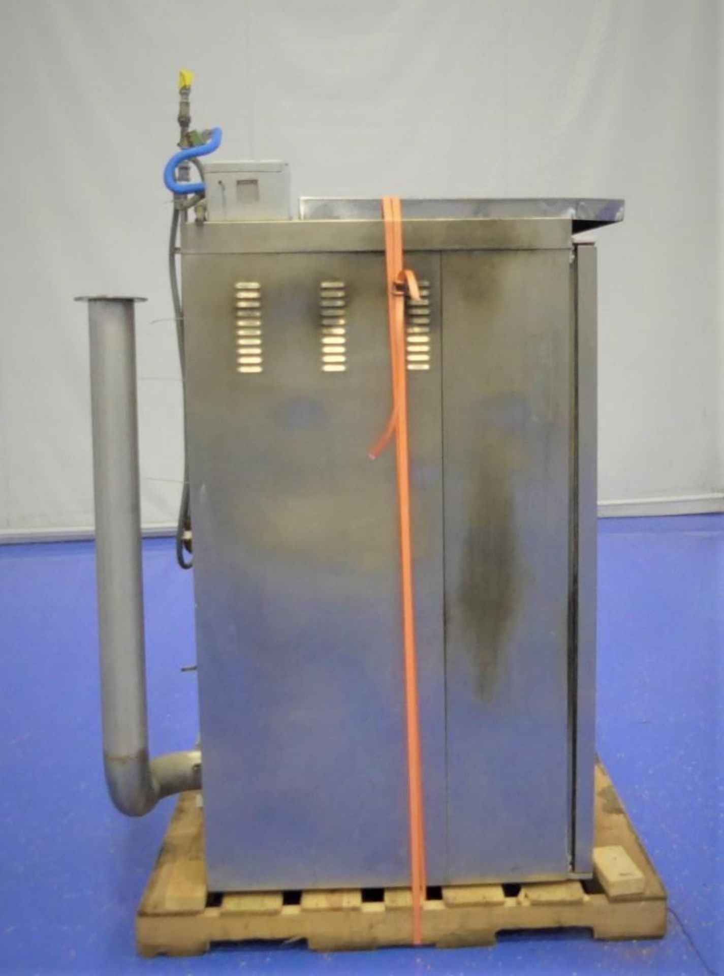 Smoke Generator - Image 2 of 18